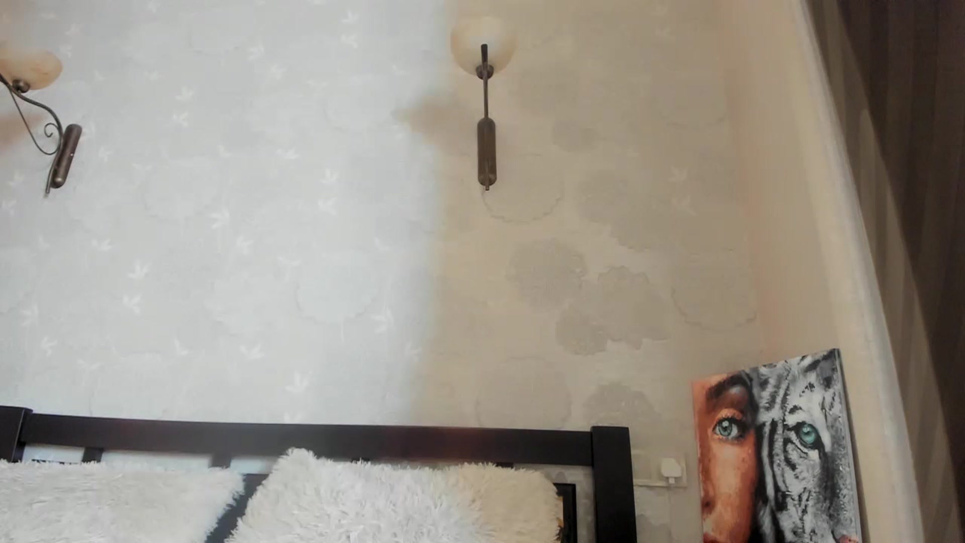 Gallery image thumbnail from Onekiss1's myfreecams stream on, 06/26/2023, 07:59 image 17 of 20