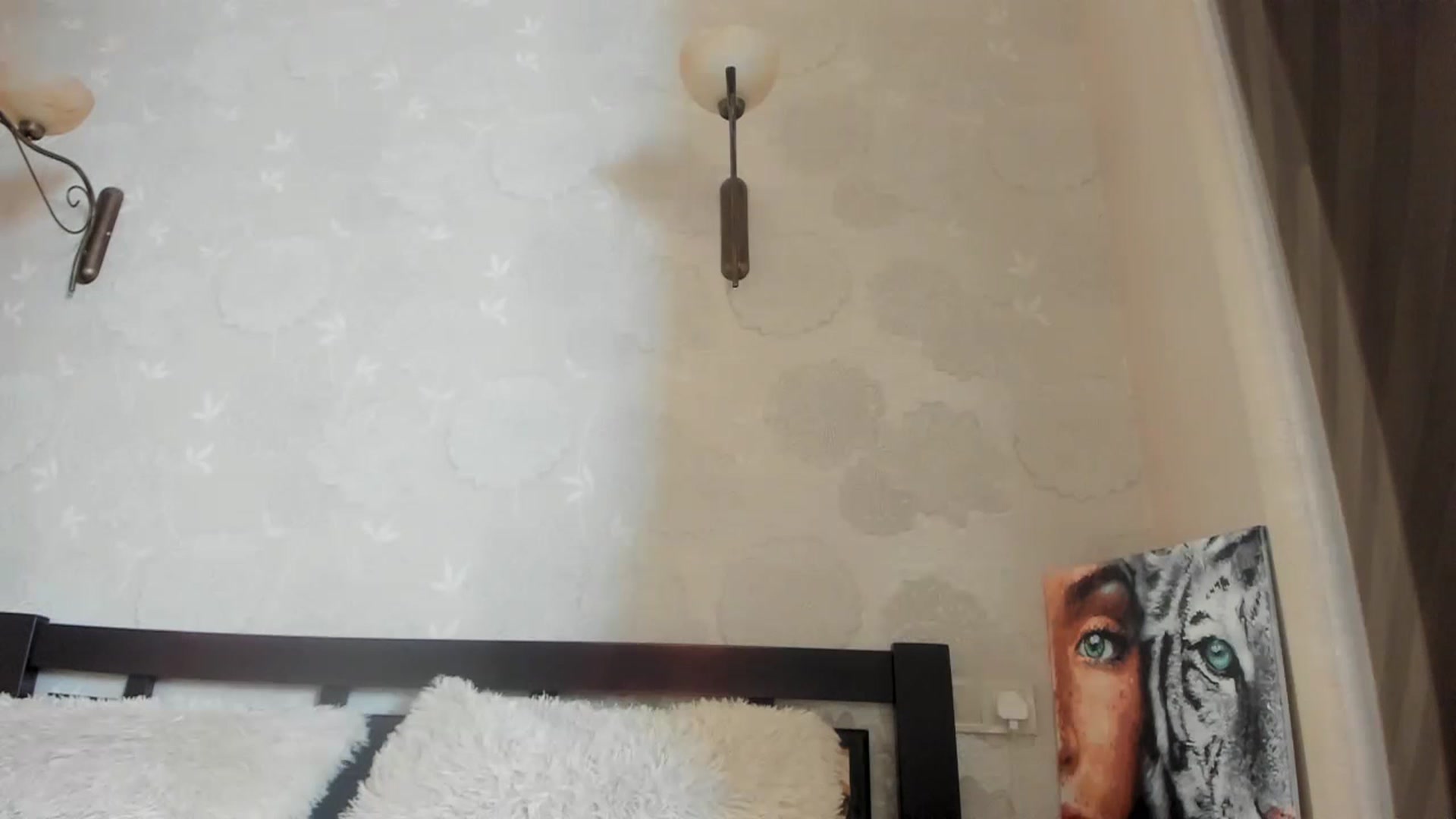 Gallery image thumbnail from Onekiss1's myfreecams stream on, 06/26/2023, 07:59 image 18 of 20