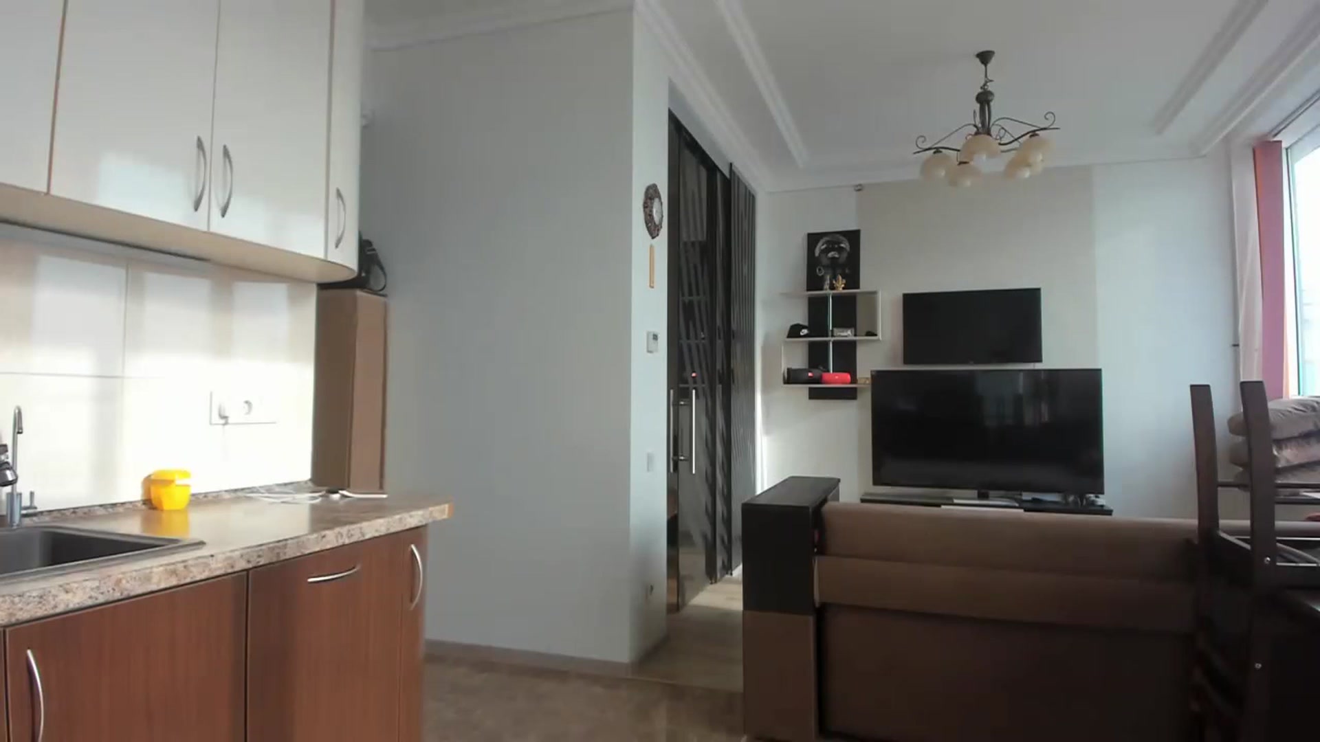 Gallery image thumbnail from Onekiss1's myfreecams stream on, 06/29/2023, 05:23 image 10 of 20