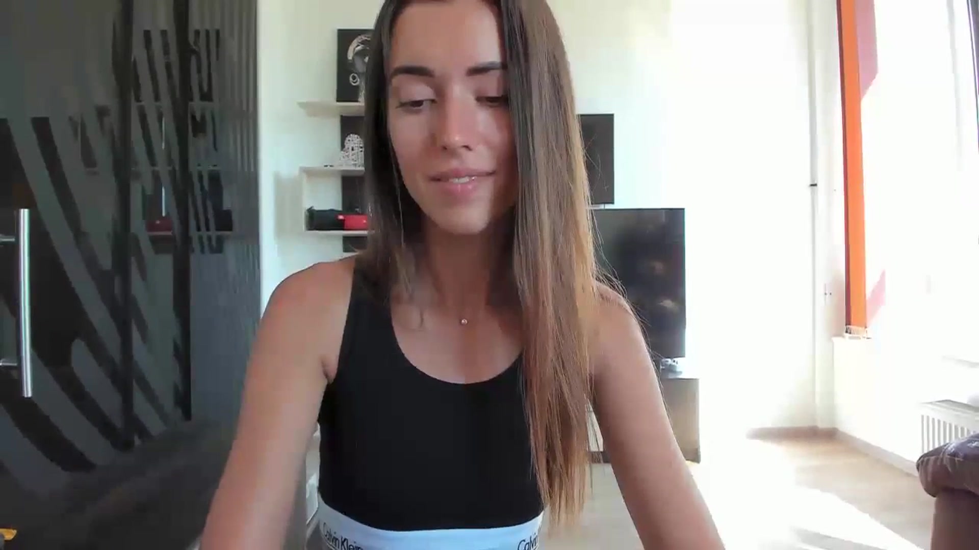 Gallery image thumbnail from Onekiss1's myfreecams stream on, 08/17/2023, 07:39 image 5 of 20