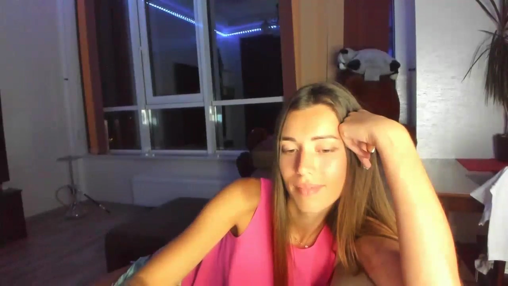 Gallery image thumbnail from Onekiss1's myfreecams stream on, 08/20/2023, 19:05 image 16 of 20