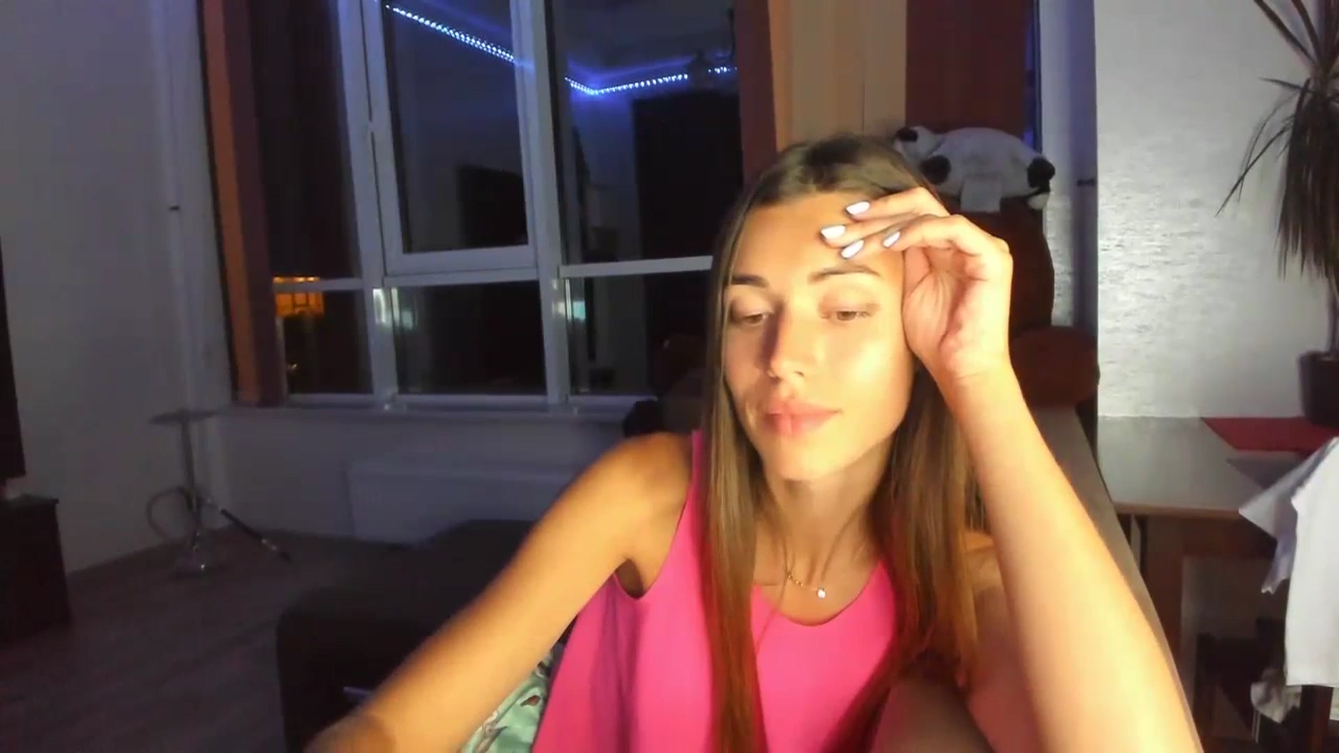 Gallery image thumbnail from Onekiss1's myfreecams stream on, 08/20/2023, 19:05 image 10 of 20
