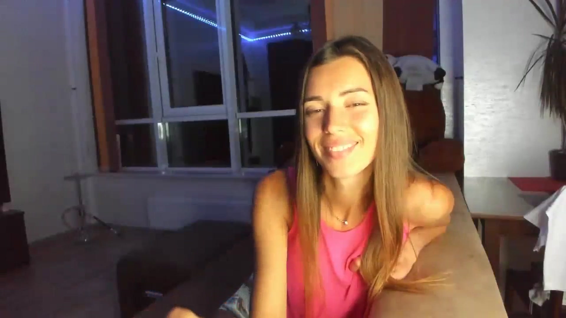 Gallery image thumbnail from Onekiss1's myfreecams stream on, 08/20/2023, 19:28 image 4 of 20