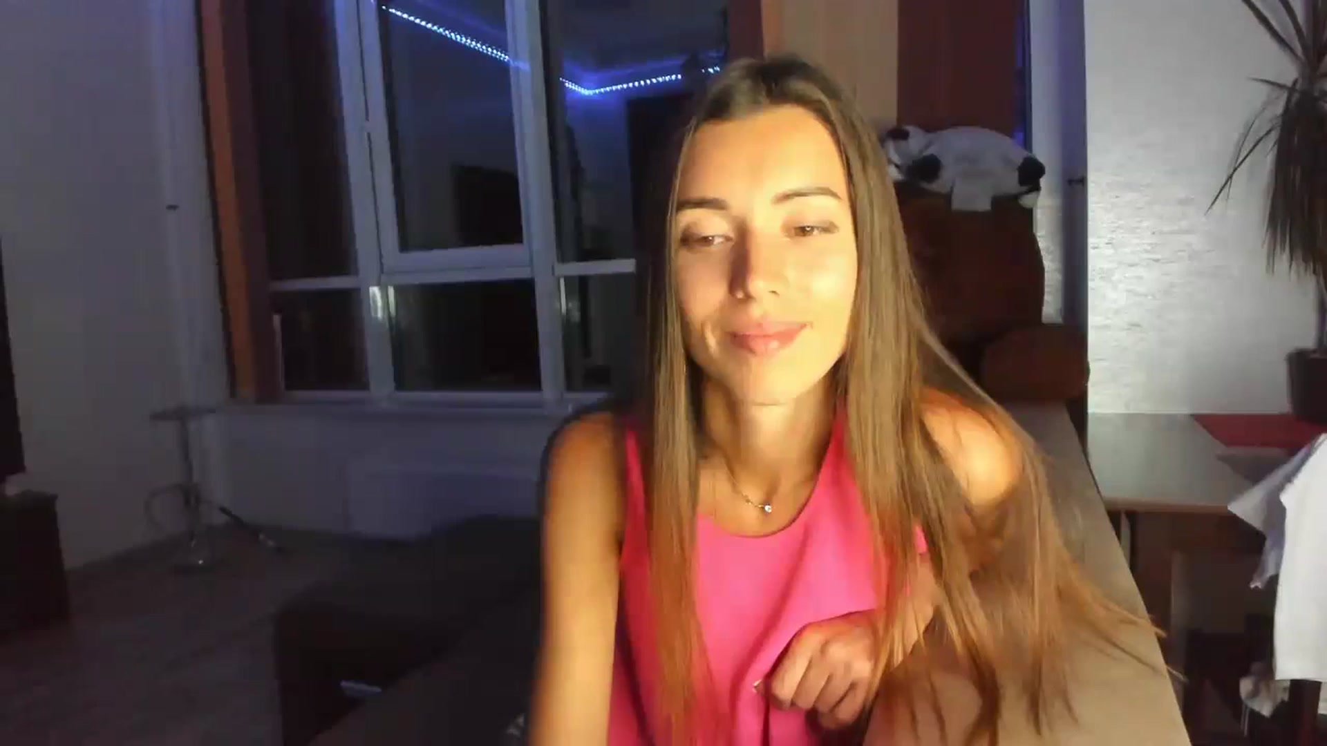 Gallery image thumbnail from Onekiss1's myfreecams stream on, 08/20/2023, 19:28 image 12 of 20