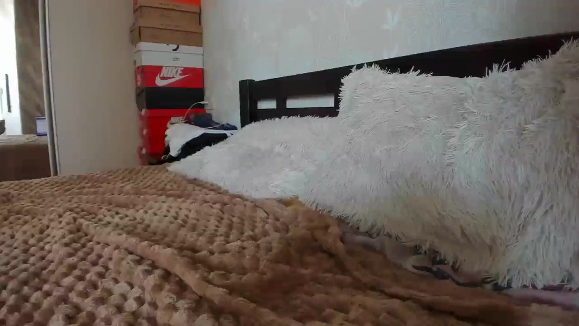 Gallery image thumbnail from Onekiss1's myfreecams stream on, 08/29/2023, 08:37 image 14 of 20