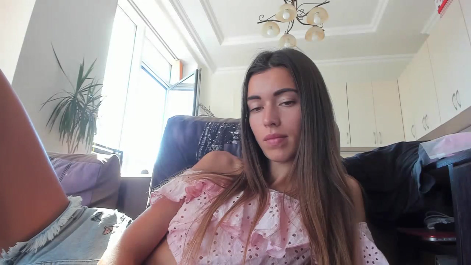 Gallery image thumbnail from Onekiss1's myfreecams stream on, 08/31/2023, 07:22 image 17 of 20