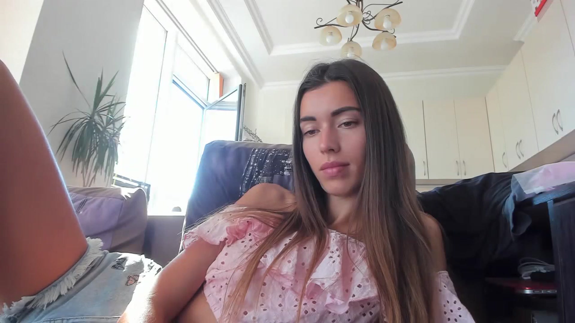 Gallery image thumbnail from Onekiss1's myfreecams stream on, 08/31/2023, 07:22 image 16 of 20