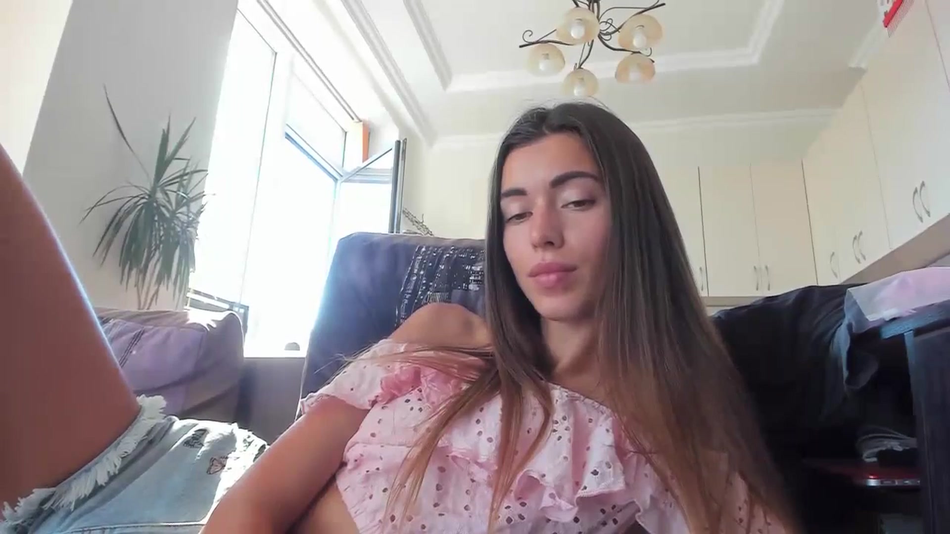 Gallery image thumbnail from Onekiss1's myfreecams stream on, 08/31/2023, 07:22 image 19 of 20