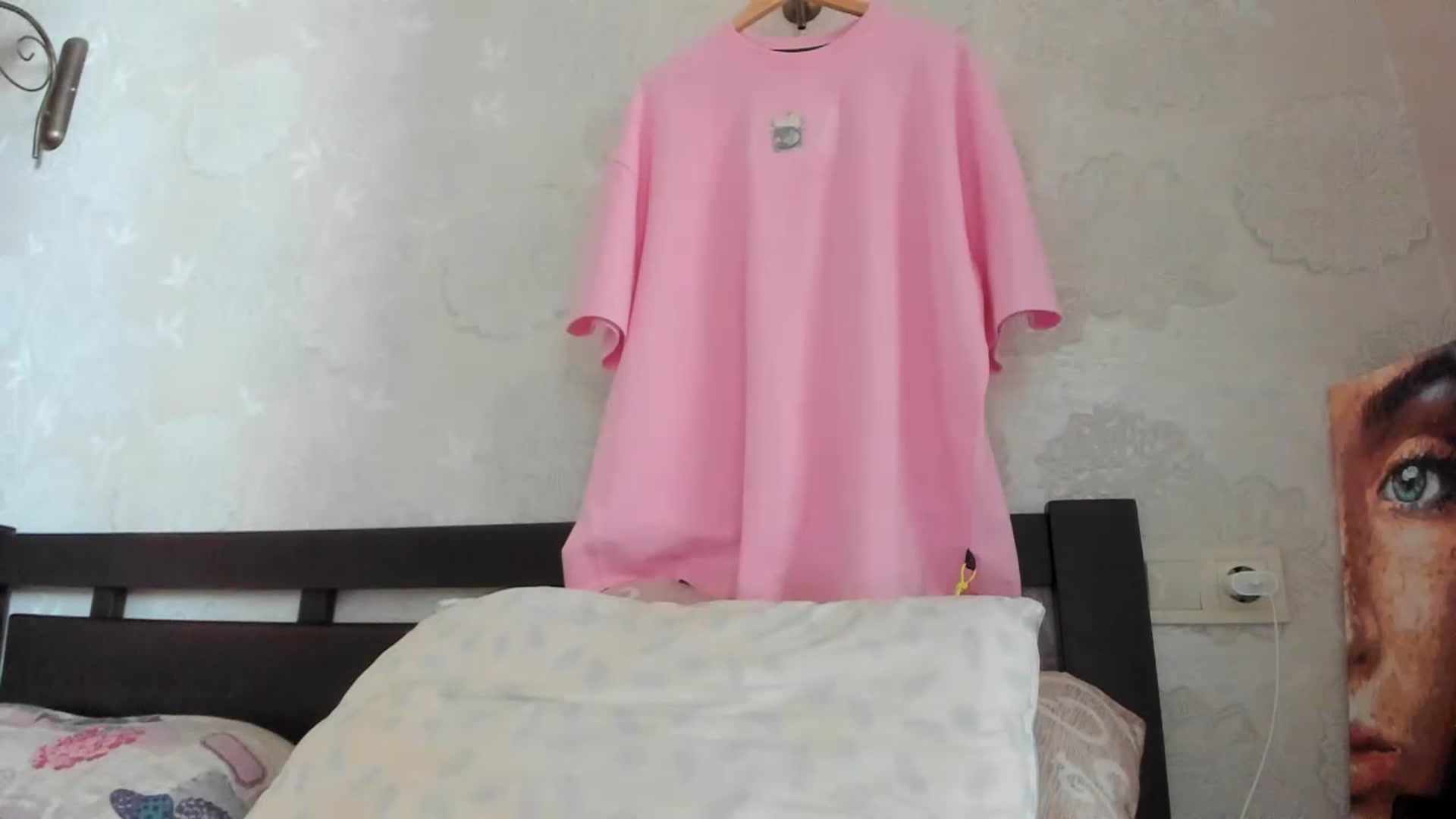 Gallery image thumbnail from Onekiss1's myfreecams stream on, 09/10/2023, 09:07 image 1 of 20