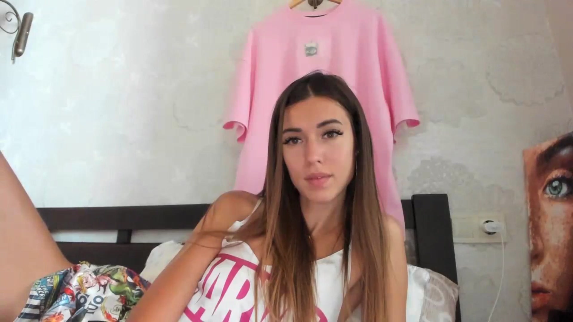 Gallery image thumbnail from Onekiss1's myfreecams stream on, 09/10/2023, 09:07 image 3 of 20