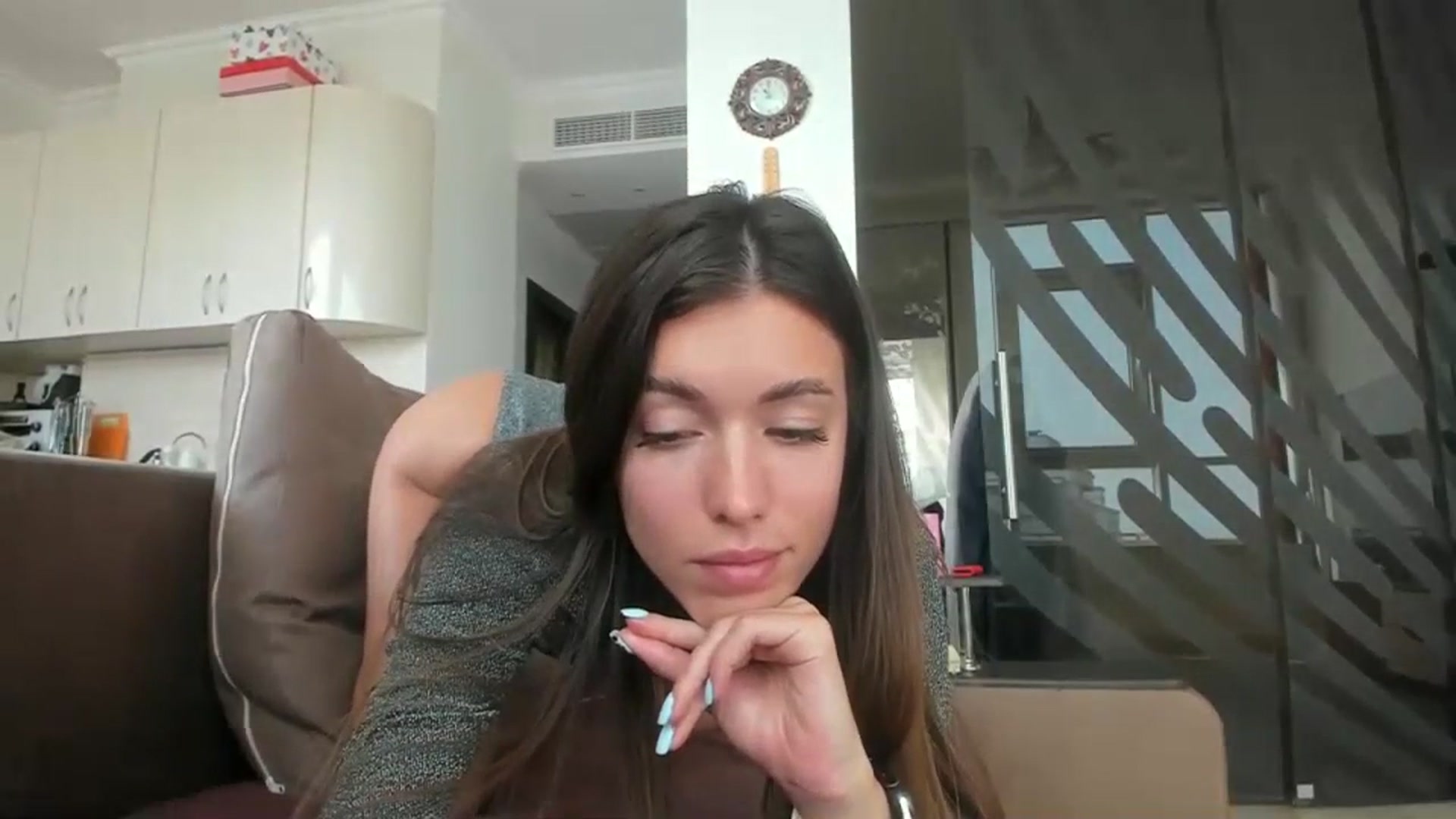 Gallery image thumbnail from Onekiss1's myfreecams stream on, 10/03/2023, 08:04 image 20 of 20