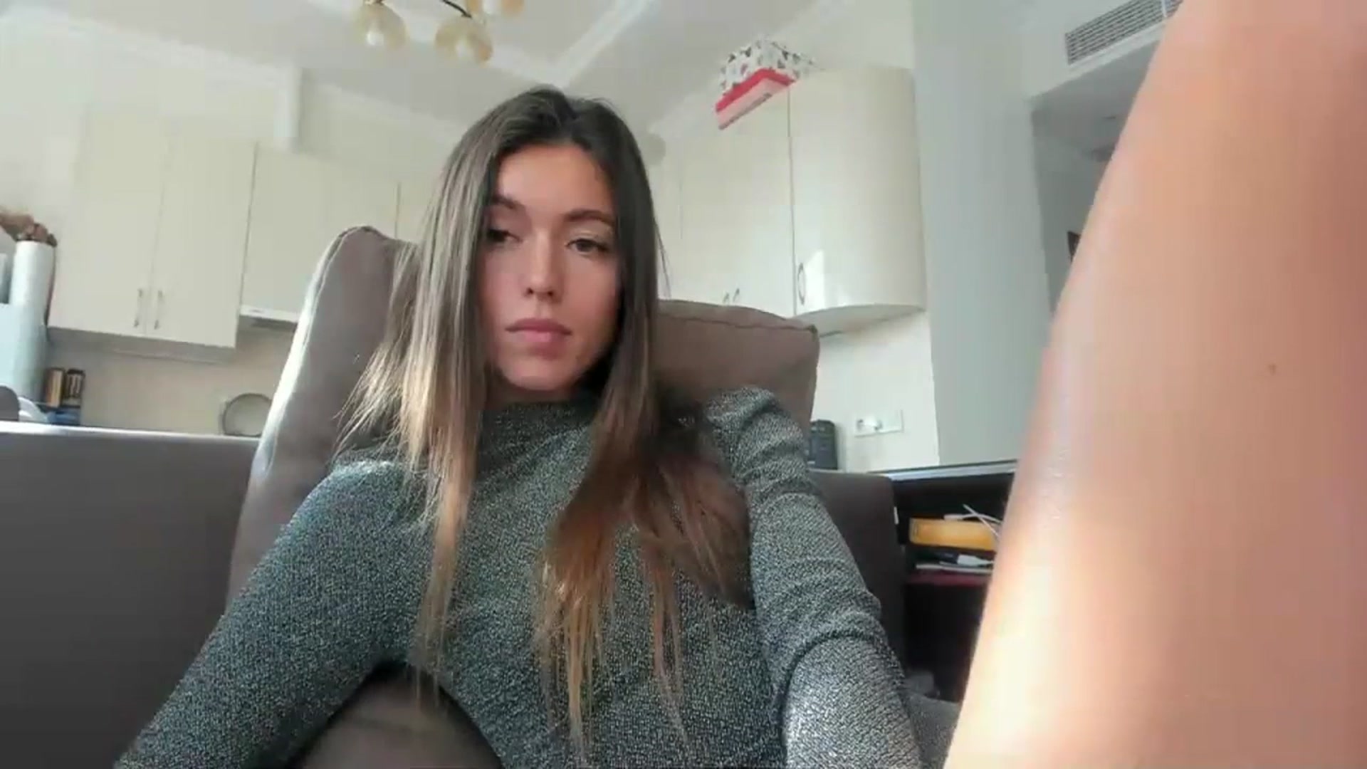 Gallery image thumbnail from Onekiss1's myfreecams stream on, 10/03/2023, 08:04 image 7 of 20