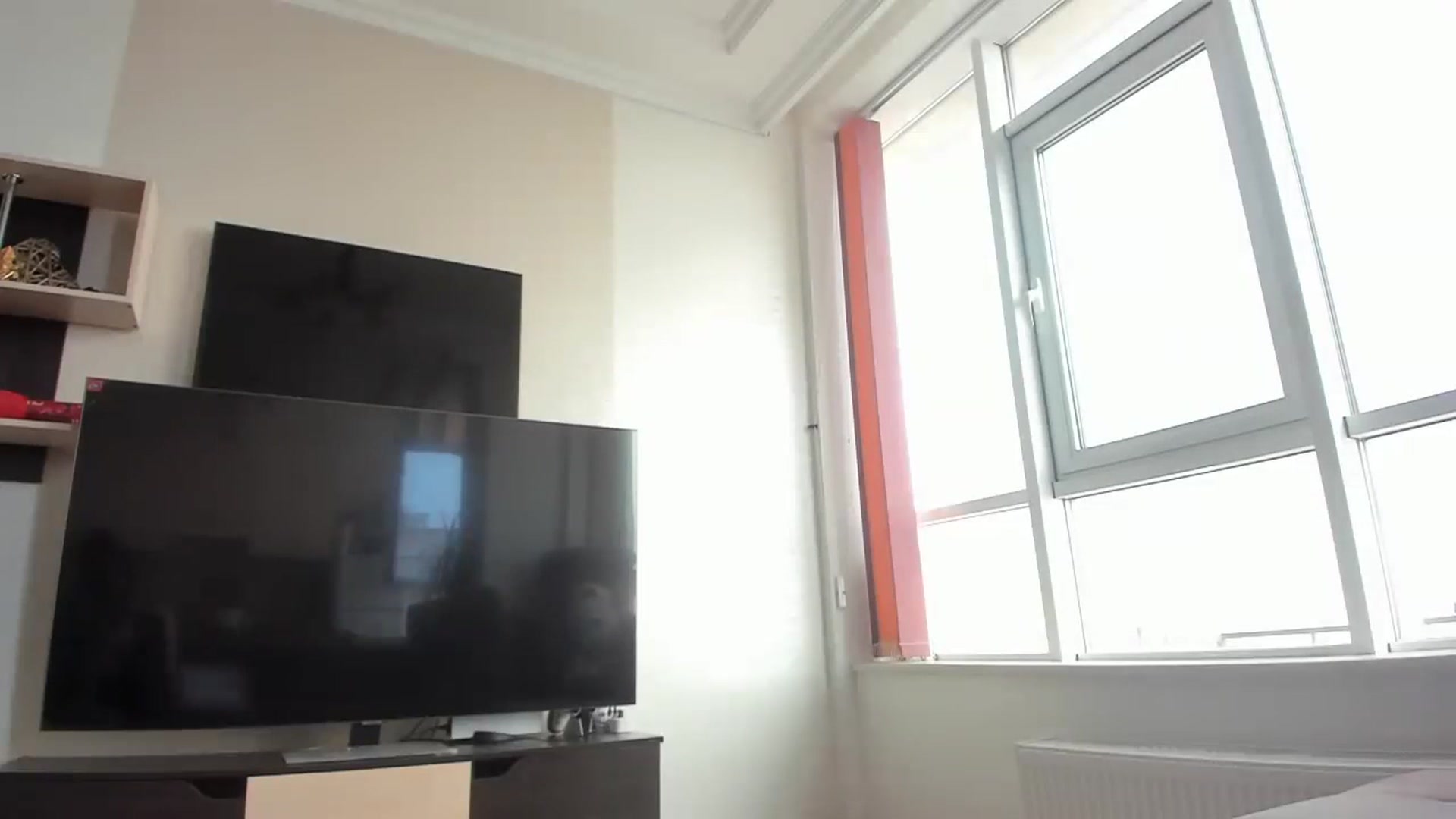 Gallery image thumbnail from Onekiss1's myfreecams stream on, 10/03/2023, 08:42 image 14 of 20