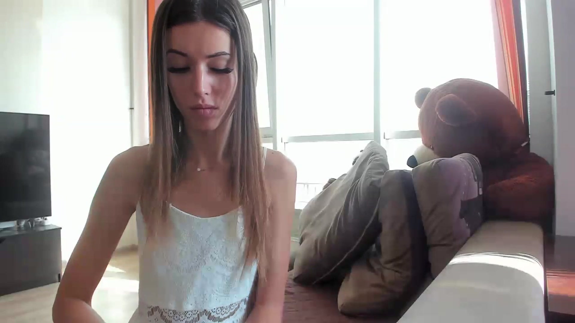 Gallery image thumbnail from Onekiss1's myfreecams stream on, 10/06/2023, 07:41 image 19 of 20
