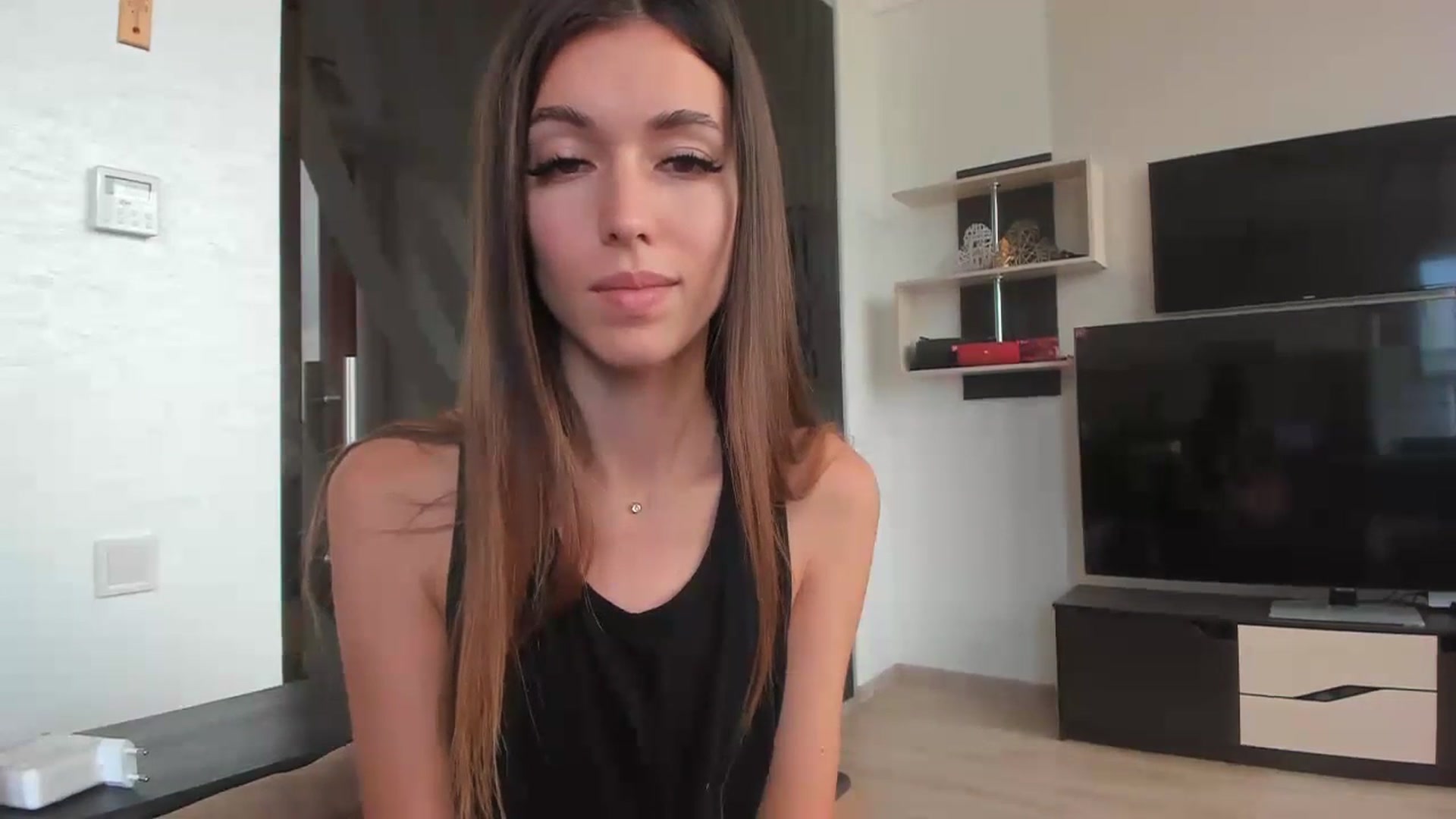 Gallery image thumbnail from Onekiss1's myfreecams stream on, 10/08/2023, 09:50 image 14 of 20