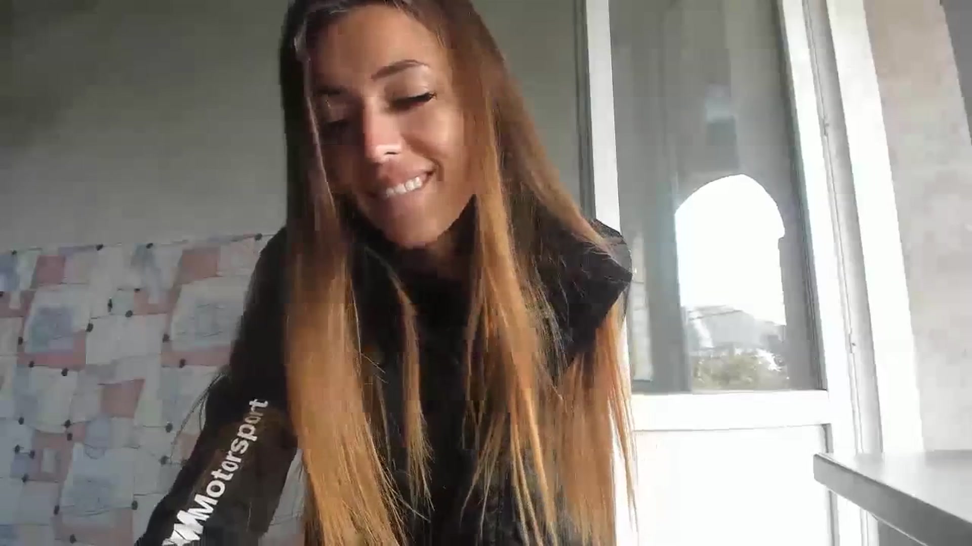 Gallery image thumbnail from Onekiss1's myfreecams stream on, 10/15/2023, 07:26 image 18 of 20