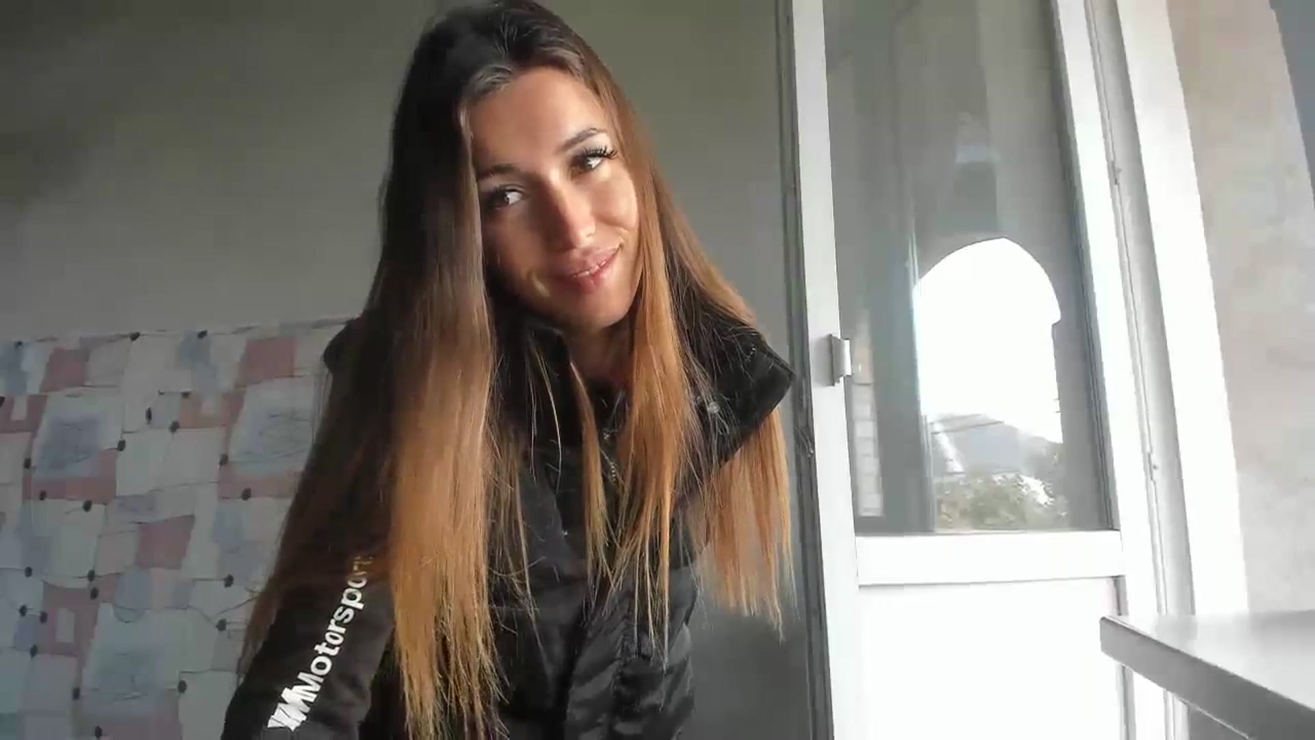 Gallery image thumbnail from Onekiss1's myfreecams stream on, 10/15/2023, 07:26 image 17 of 20