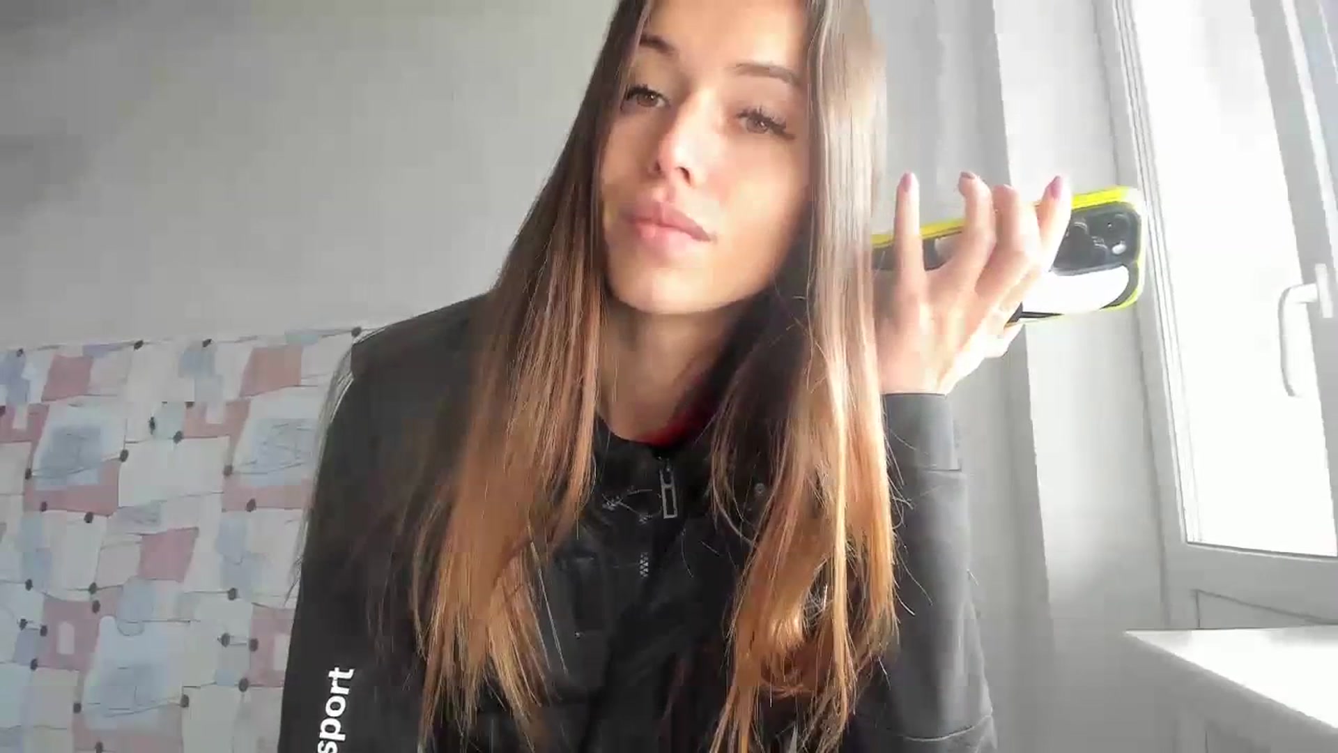 Gallery image thumbnail from Onekiss1's myfreecams stream on, 10/15/2023, 07:26 image 4 of 20