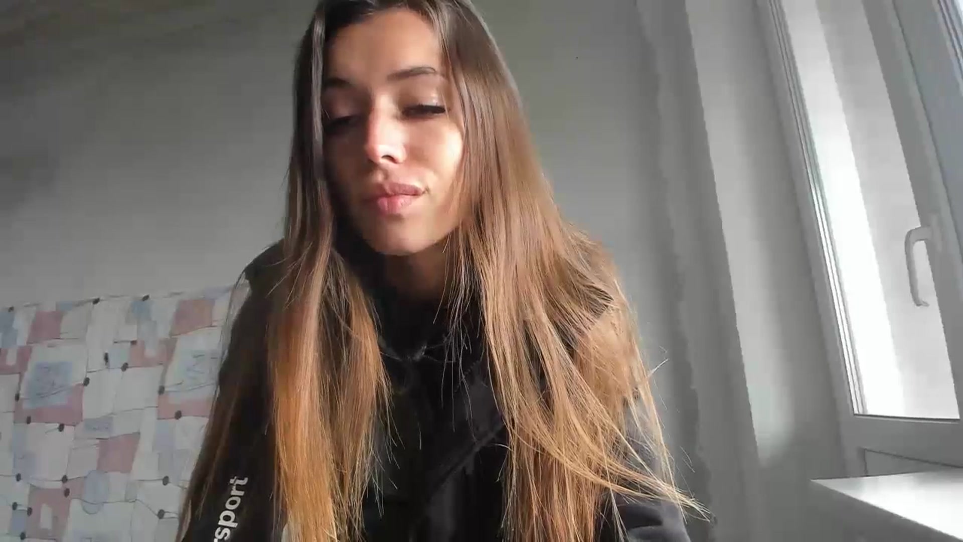 Gallery image thumbnail from Onekiss1's myfreecams stream on, 10/15/2023, 08:19 image 5 of 20