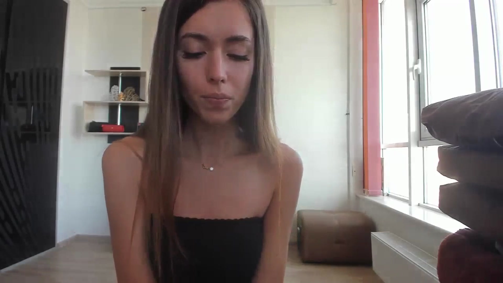 Gallery image thumbnail from Onekiss1's myfreecams stream on, 10/21/2023, 09:05 image 2 of 20