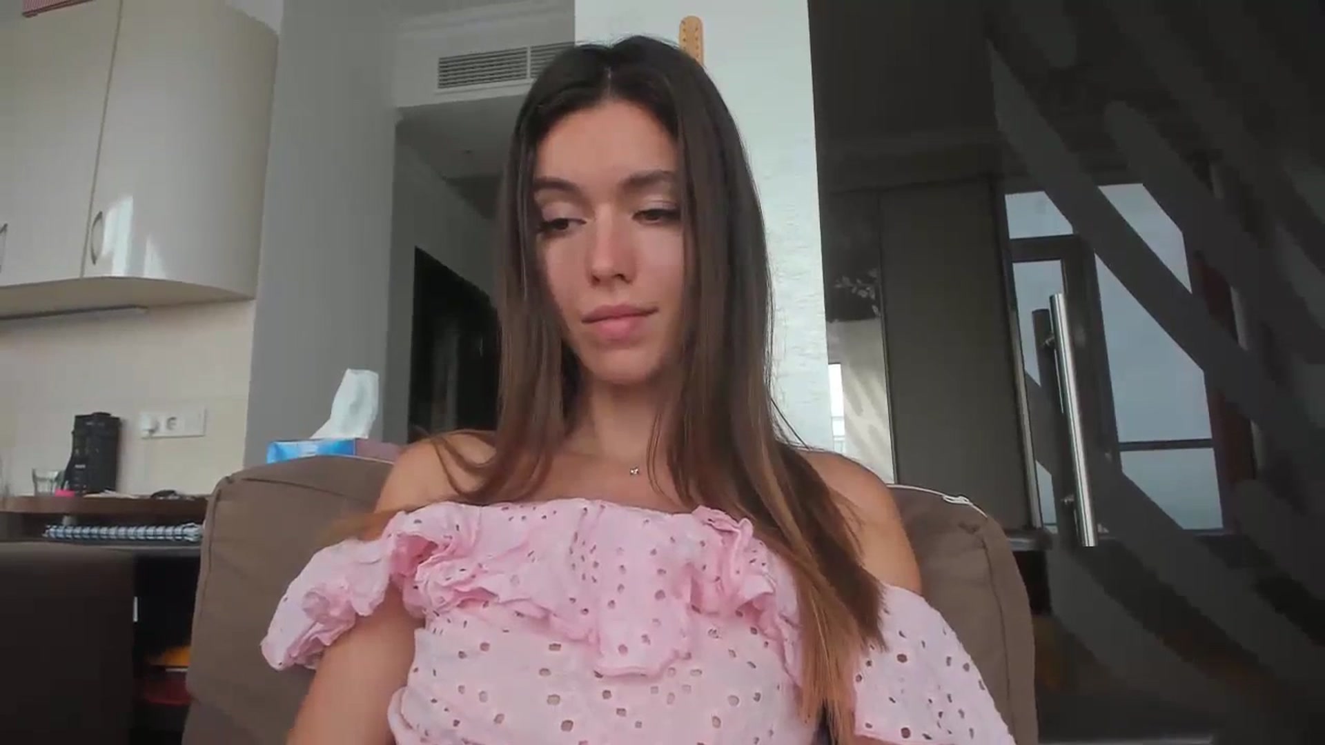 Gallery image thumbnail from Onekiss1's myfreecams stream on, 10/25/2023, 08:30 image 6 of 20