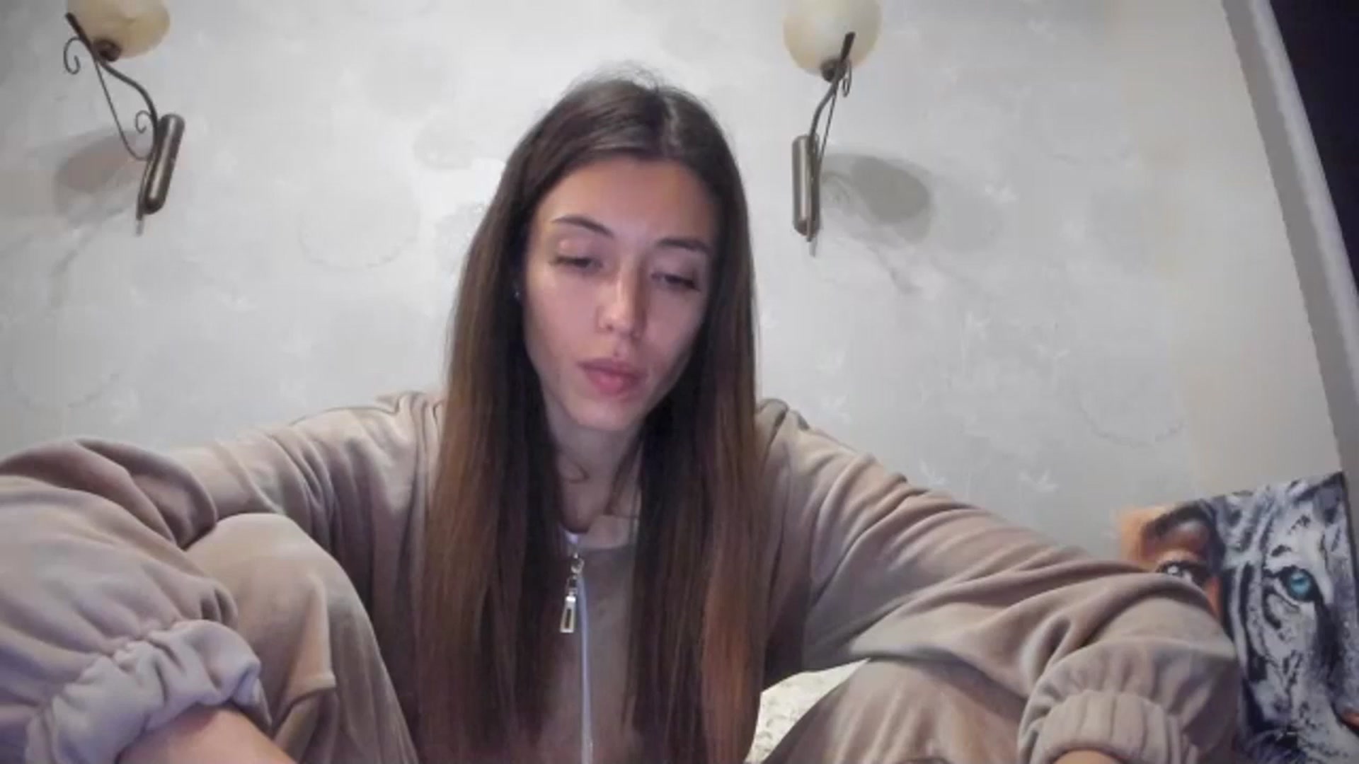 Gallery image thumbnail from Onekiss1's myfreecams stream on, 10/30/2023, 15:16 image 13 of 20