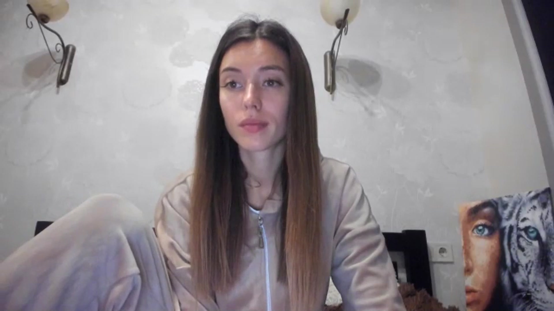 Gallery image thumbnail from Onekiss1's myfreecams stream on, 10/30/2023, 15:16 image 8 of 20