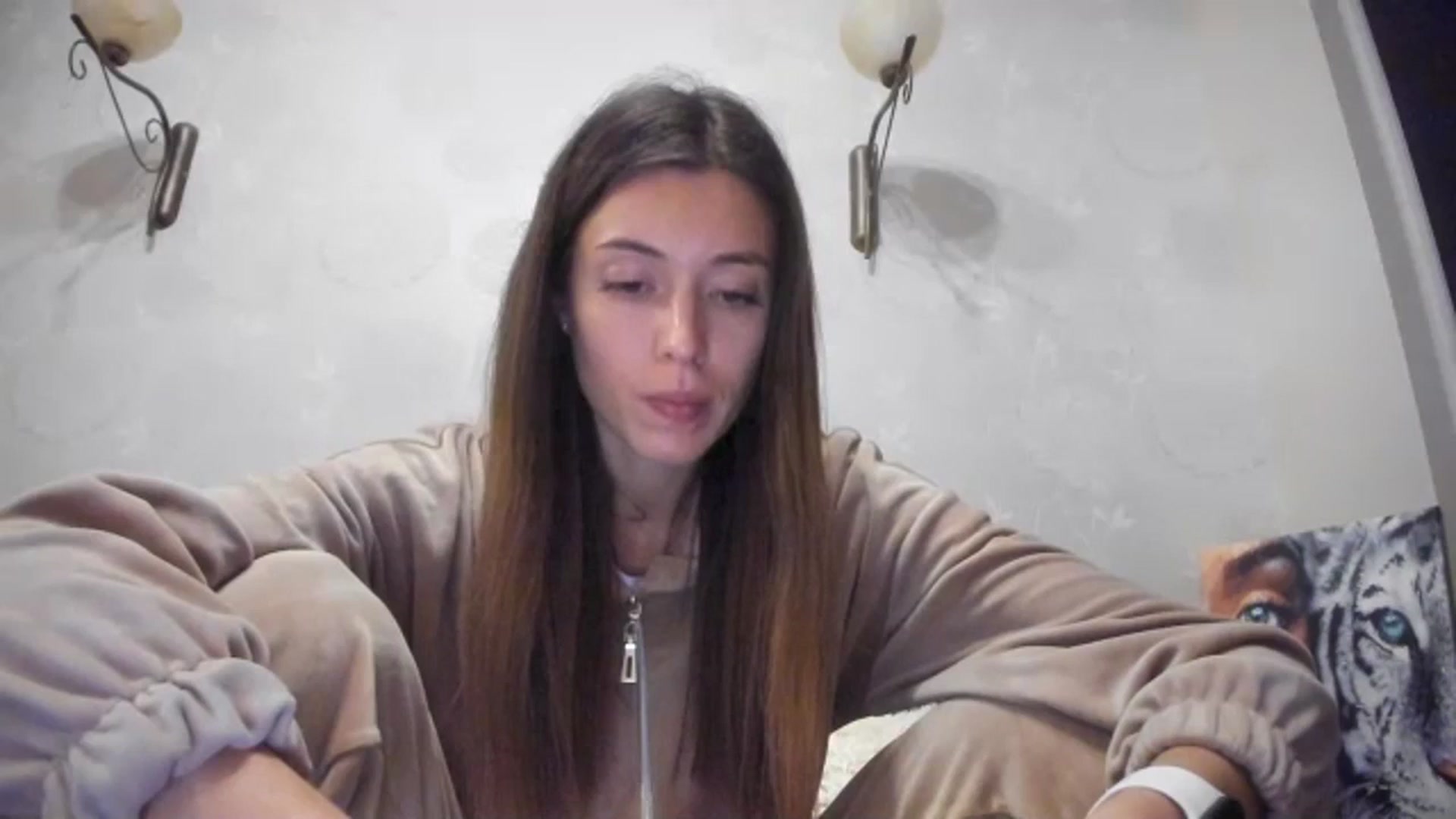 Gallery image thumbnail from Onekiss1's myfreecams stream on, 10/30/2023, 15:16 image 14 of 20