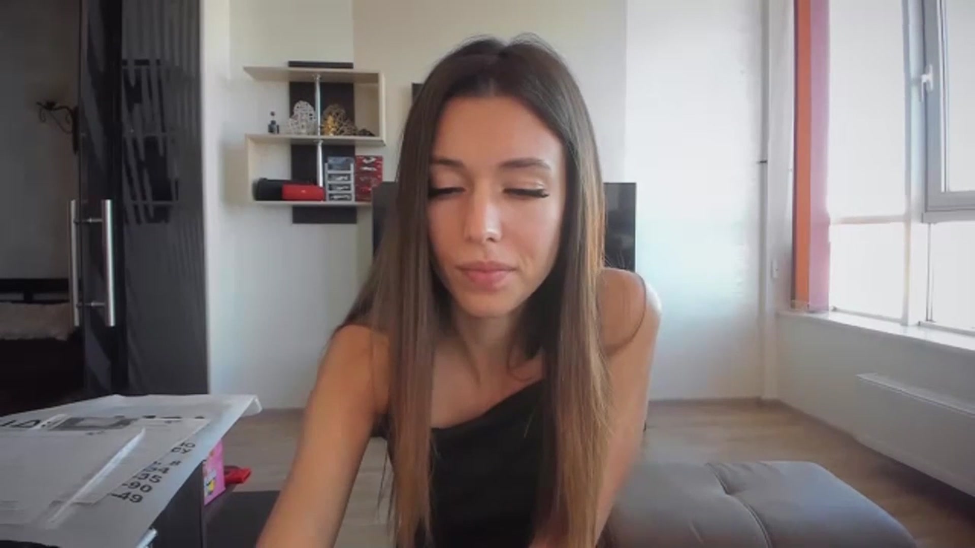 Gallery image thumbnail from Onekiss1's myfreecams stream on, 11/06/2023, 10:39 image 12 of 20