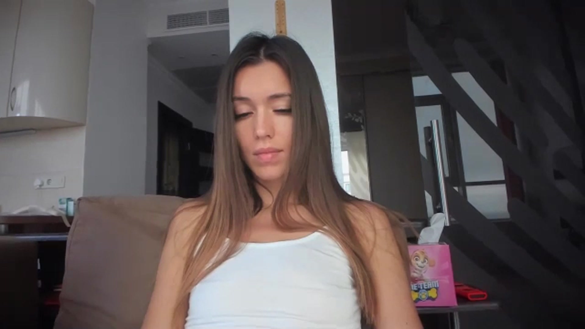 Gallery image thumbnail from Onekiss1's myfreecams stream on, 11/08/2023, 09:21 image 3 of 20