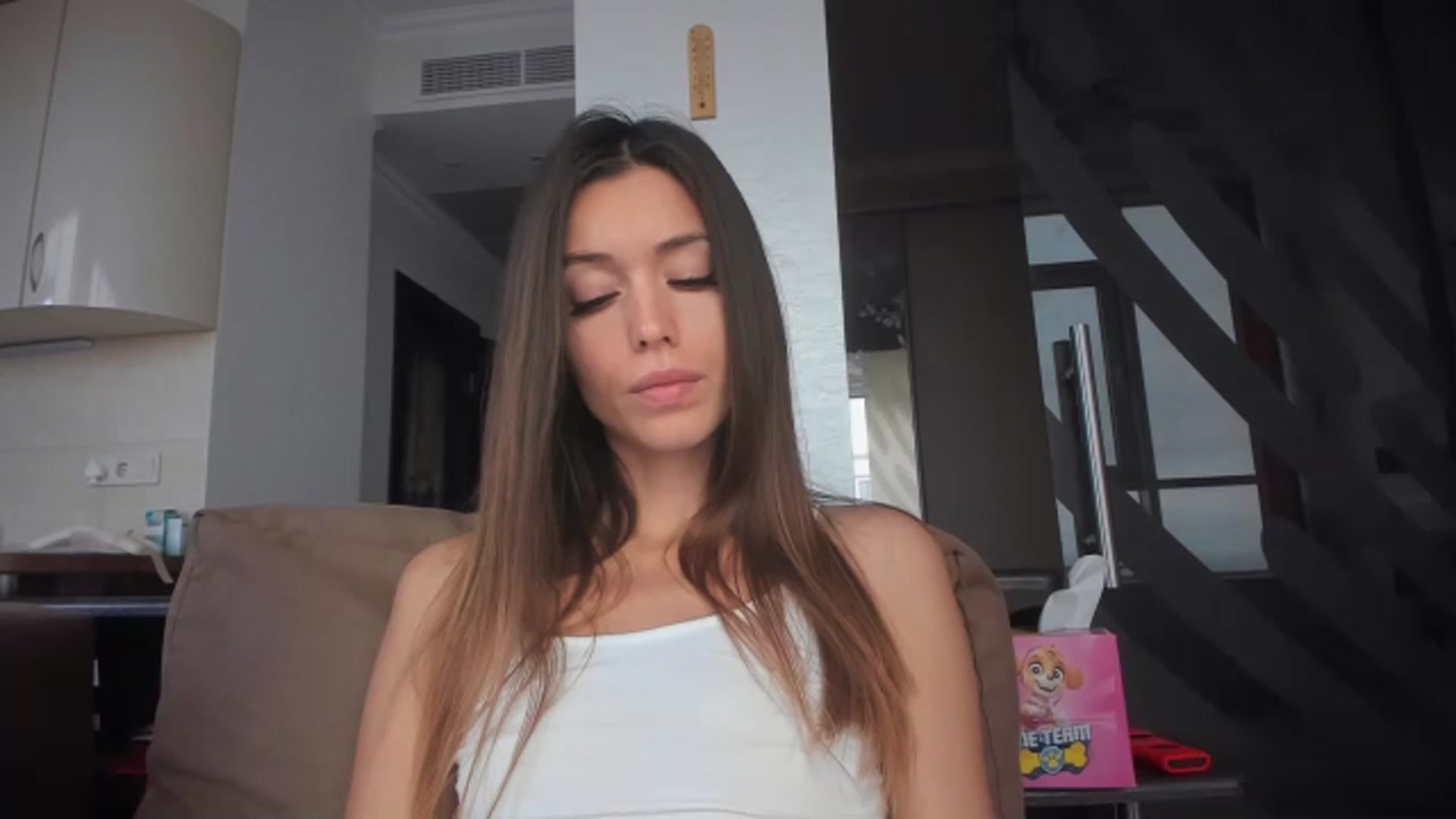 Gallery image thumbnail from Onekiss1's myfreecams stream on, 11/08/2023, 09:21 image 1 of 20