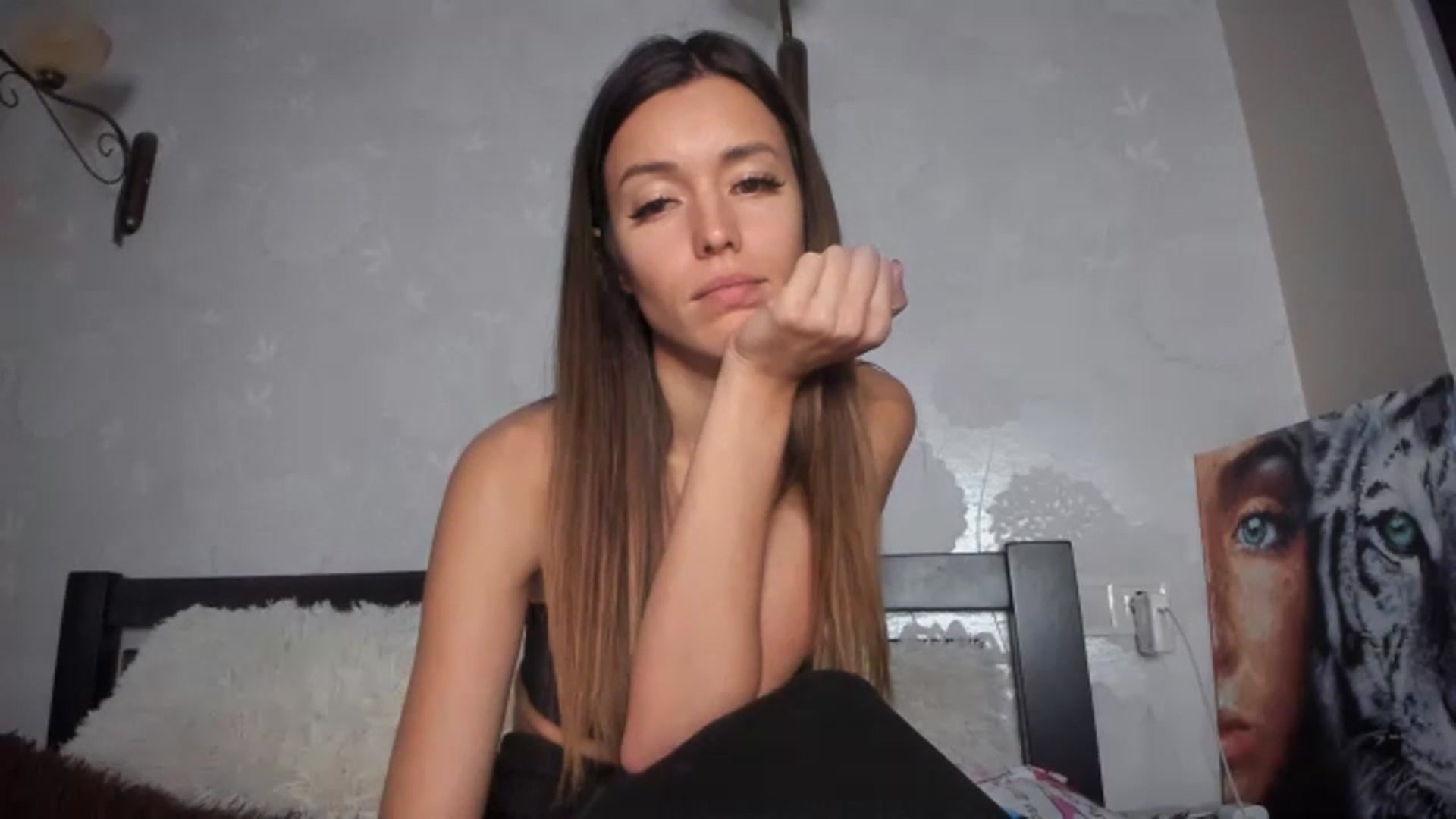 Gallery image thumbnail from Onekiss1's myfreecams stream on, 11/09/2023, 19:09 image 19 of 20
