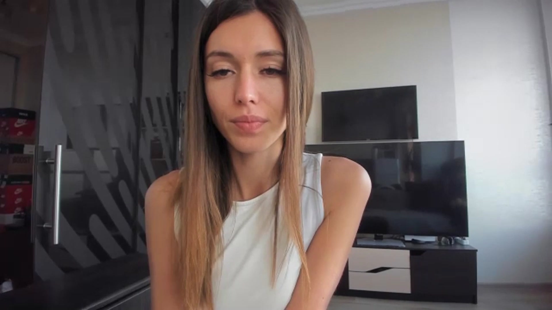 Gallery image thumbnail from Onekiss1's myfreecams stream on, 11/11/2023, 11:47 image 4 of 20