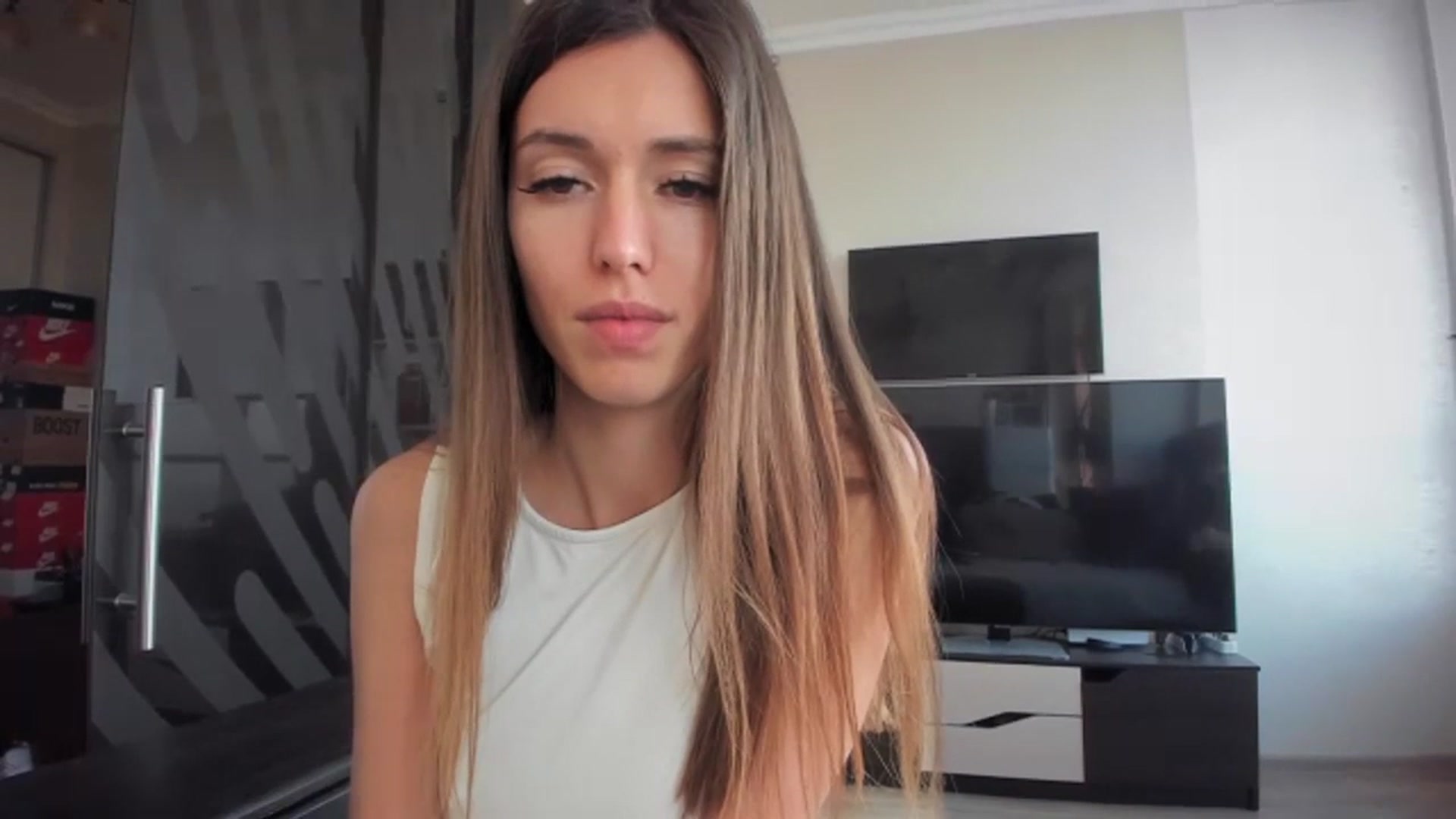 Gallery image thumbnail from Onekiss1's myfreecams stream on, 11/11/2023, 11:47 image 7 of 20