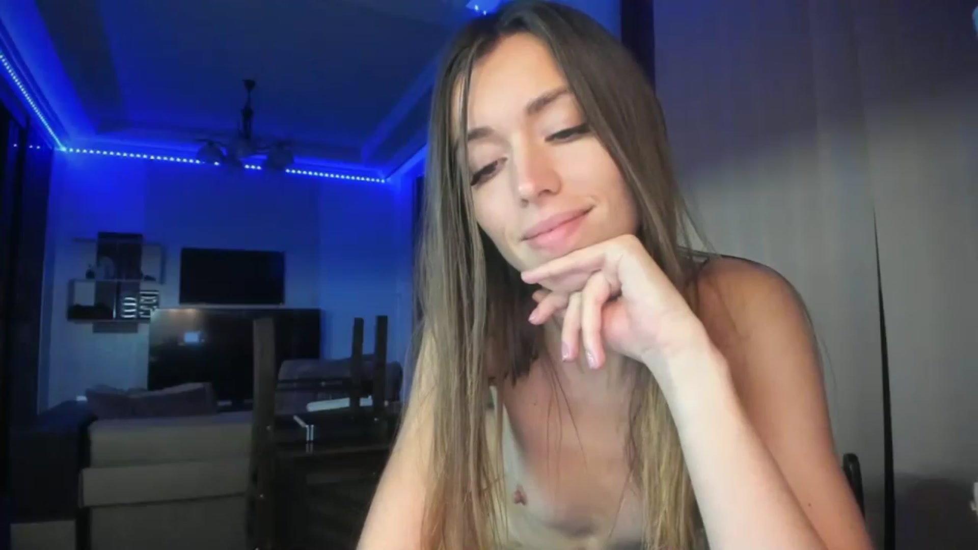 Gallery image thumbnail from Onekiss1's myfreecams stream on, 11/17/2023, 16:53 image 18 of 20