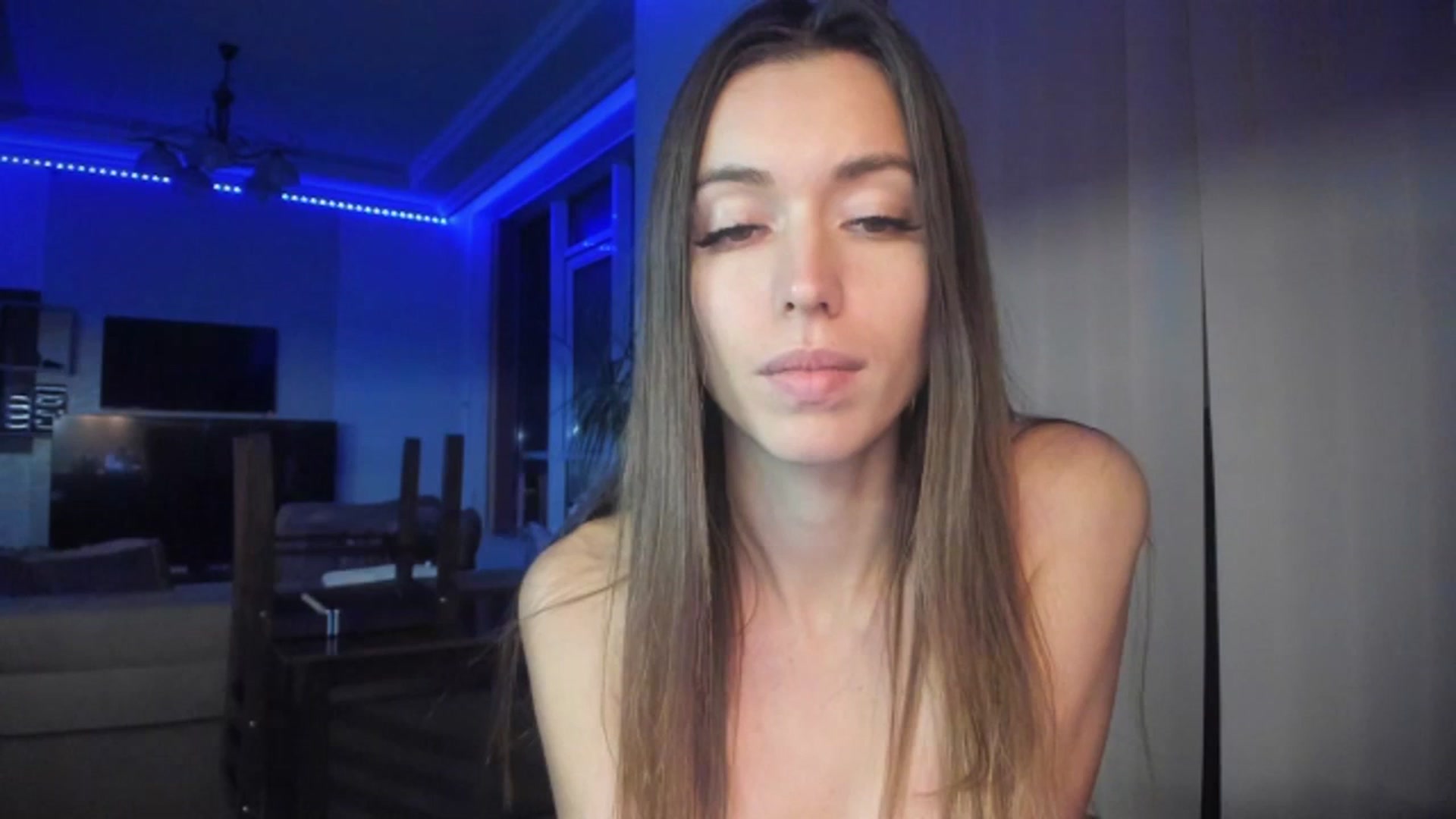 Gallery image thumbnail from Onekiss1's myfreecams stream on, 11/17/2023, 17:35 image 13 of 20