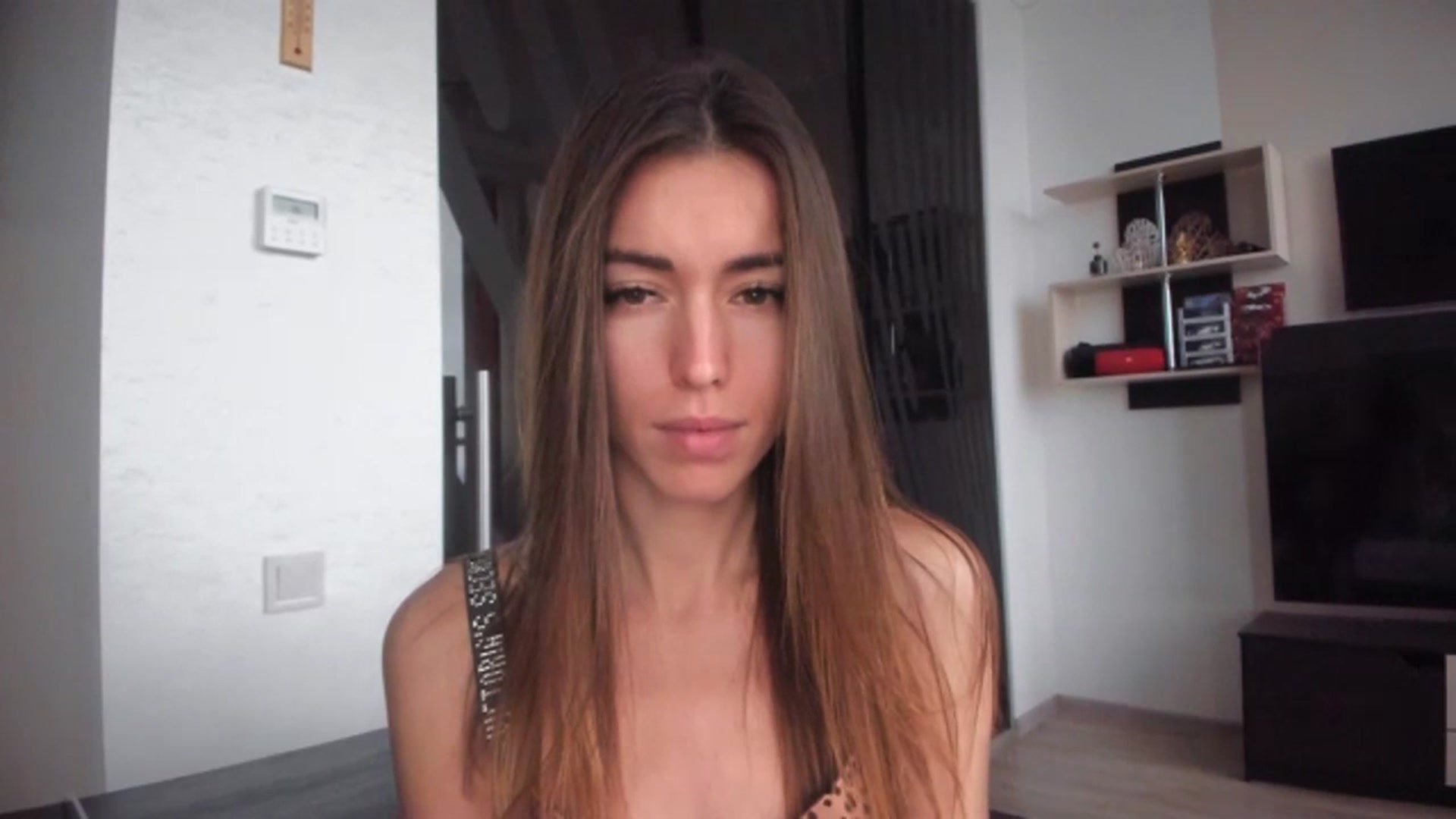 Gallery image thumbnail from Onekiss1's myfreecams stream on, 11/19/2023, 08:57 image 15 of 20