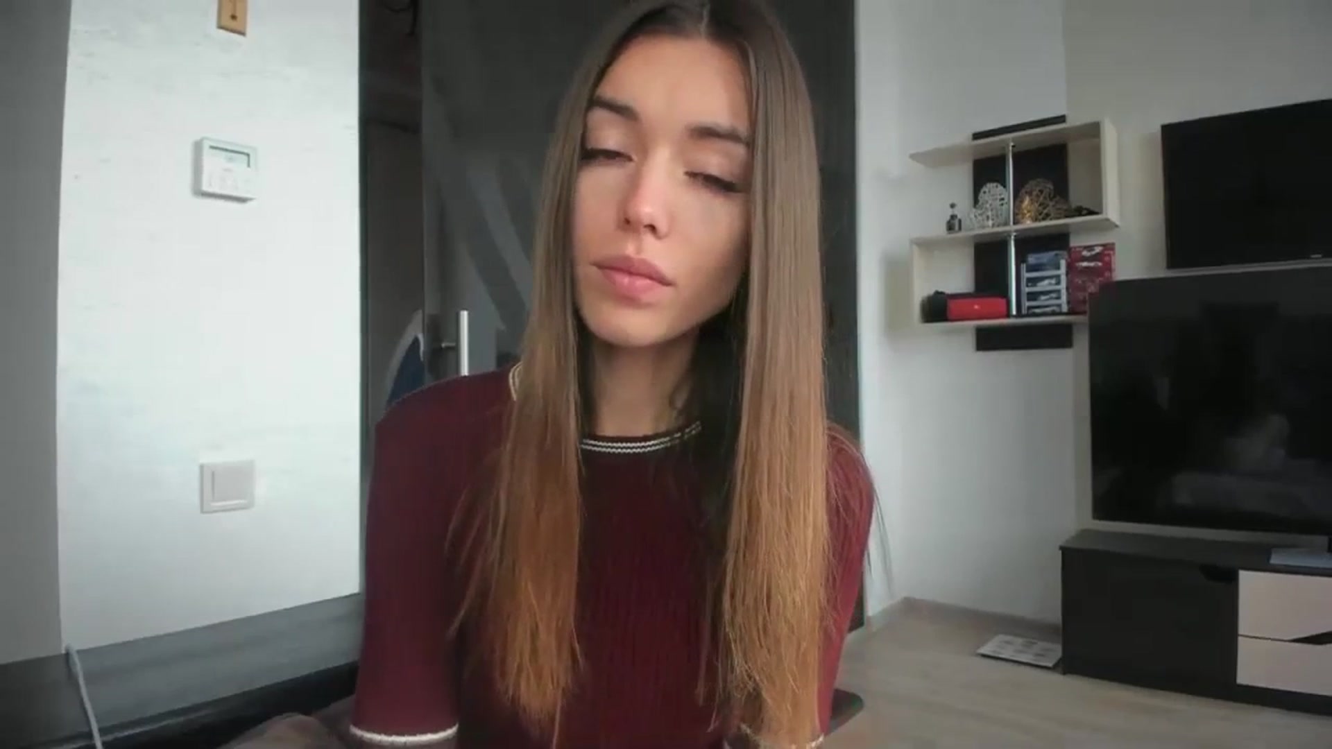 Gallery image thumbnail from Onekiss1's myfreecams stream on, 11/20/2023, 08:07 image 3 of 20
