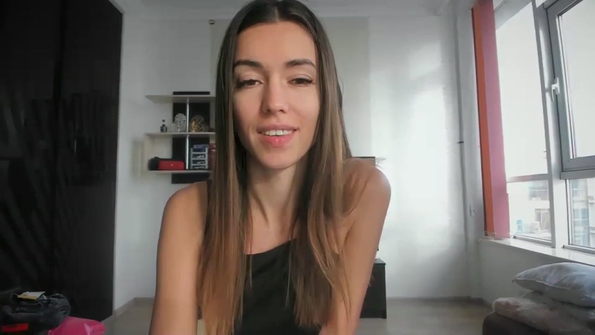 Gallery image thumbnail from Onekiss1's myfreecams stream on, 11/21/2023, 07:09 image 6 of 20