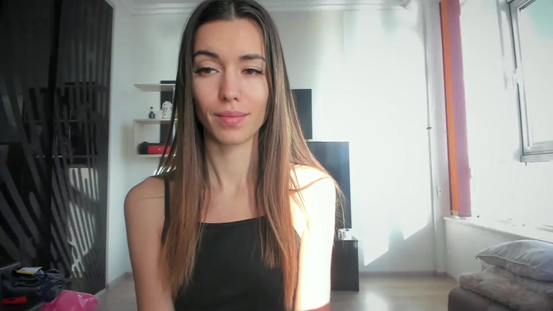 Gallery image thumbnail from Onekiss1's myfreecams stream on, 11/21/2023, 07:09 image 19 of 20