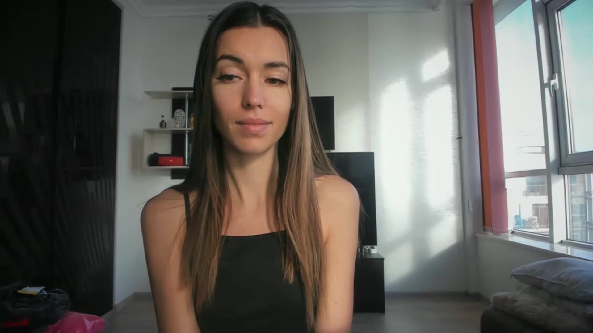 Gallery image thumbnail from Onekiss1's myfreecams stream on, 11/21/2023, 07:09 image 17 of 20