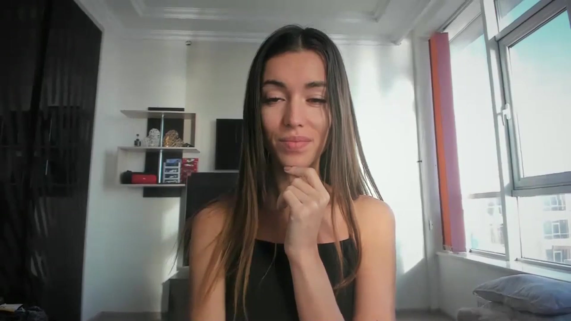Gallery image thumbnail from Onekiss1's myfreecams stream on, 11/21/2023, 07:28 image 4 of 20