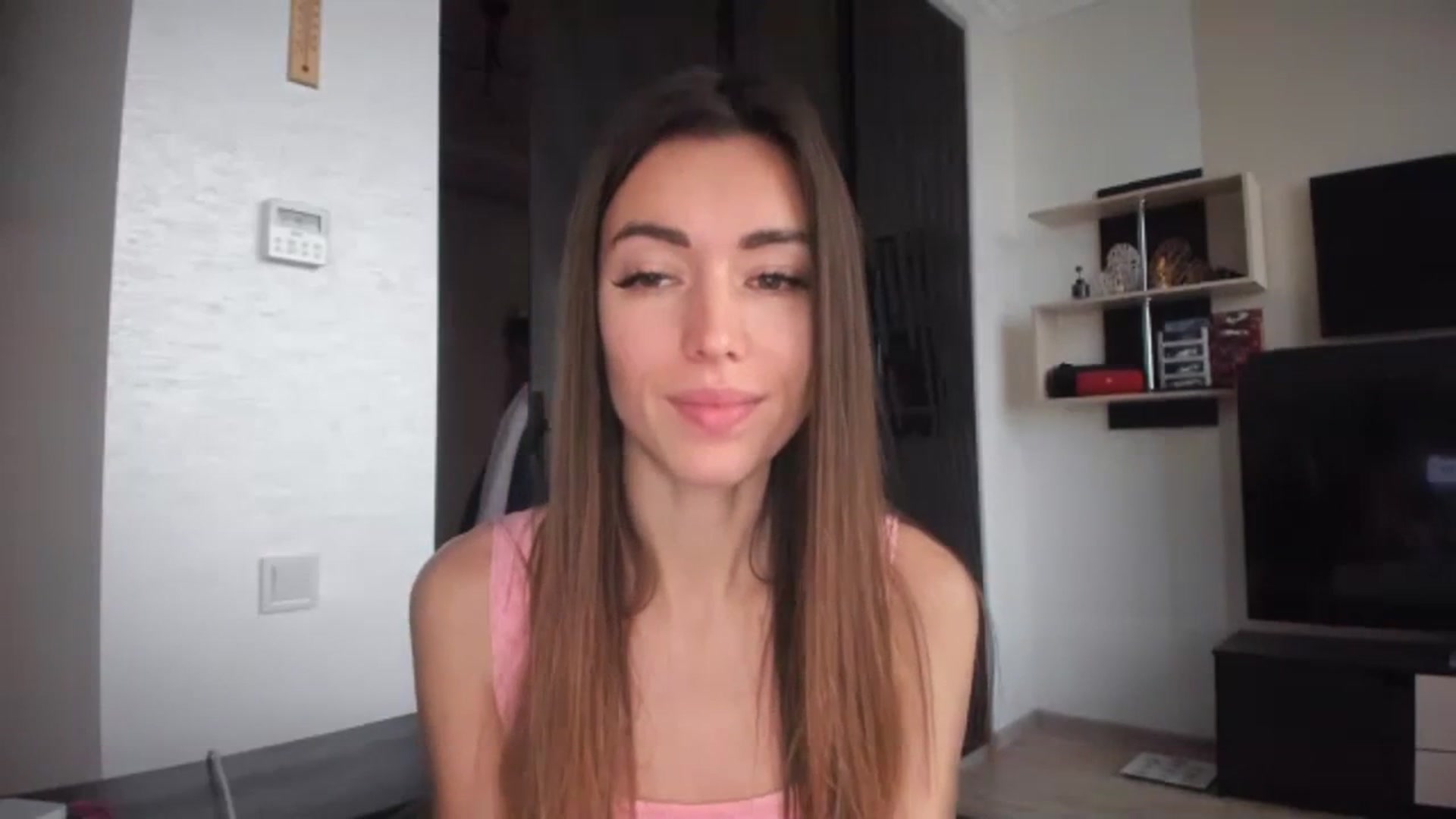 Gallery image thumbnail from Onekiss1's myfreecams stream on, 11/22/2023, 07:38 image 9 of 20