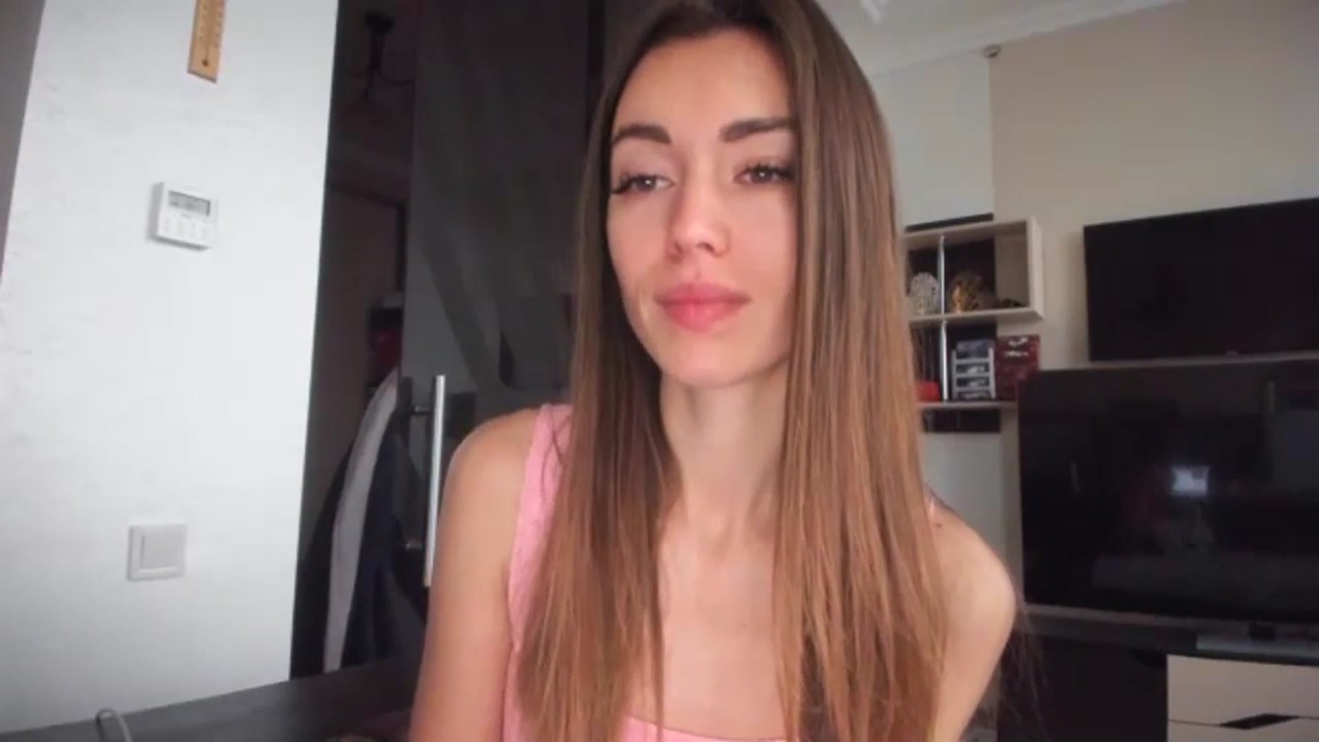 Gallery image thumbnail from Onekiss1's myfreecams stream on, 11/22/2023, 07:38 image 3 of 20