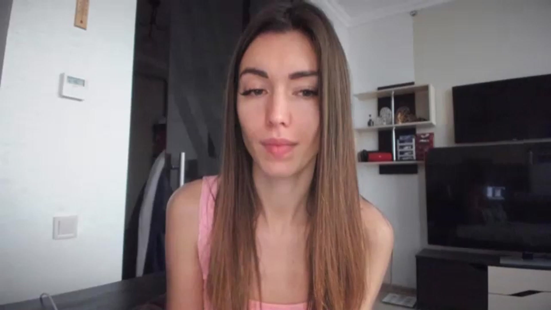 Gallery image thumbnail from Onekiss1's myfreecams stream on, 11/22/2023, 07:38 image 4 of 20