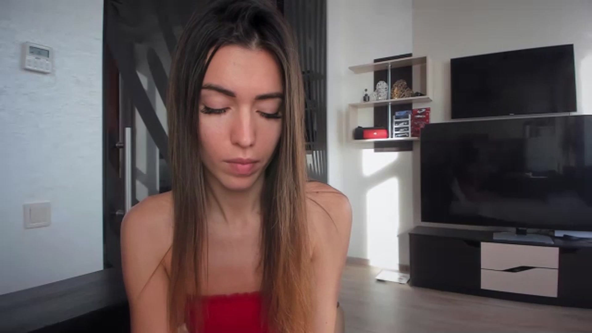 Gallery image thumbnail from Onekiss1's myfreecams stream on, 11/24/2023, 07:44 image 1 of 20