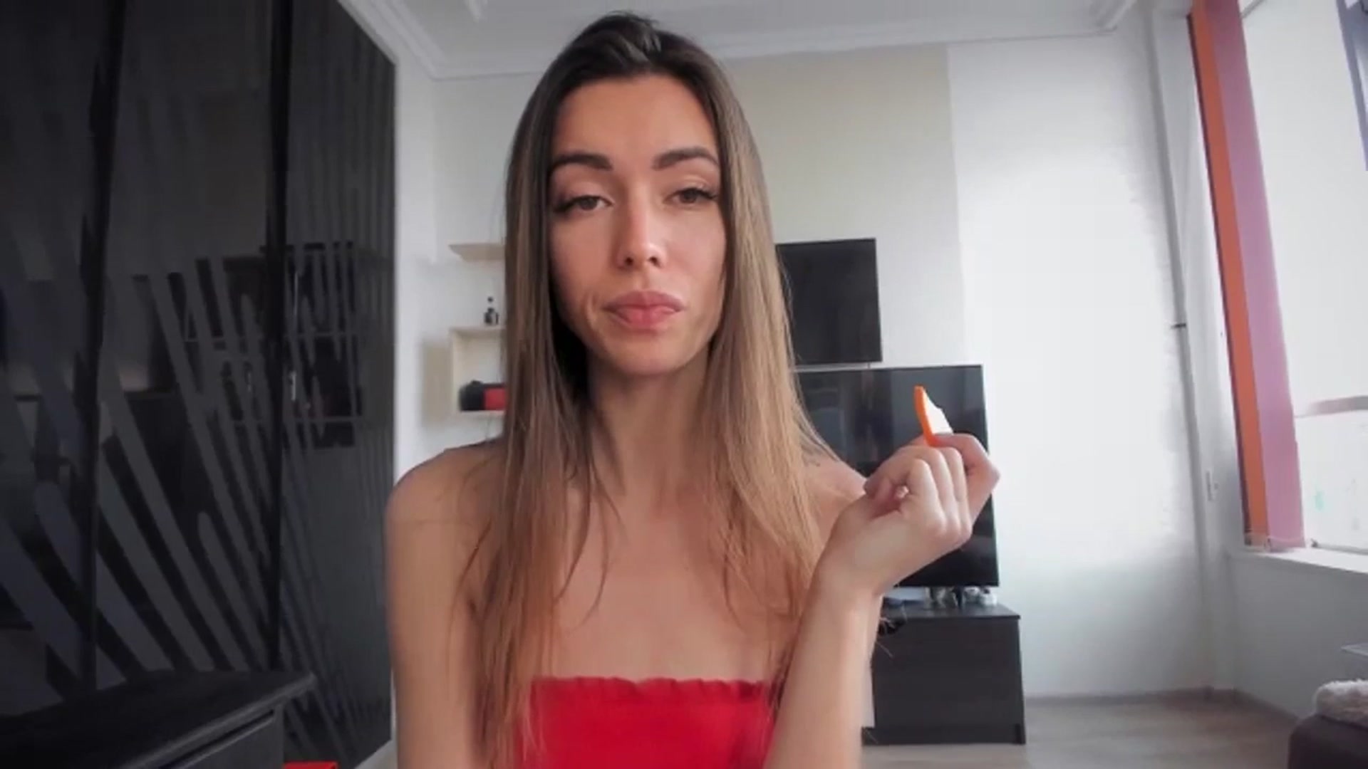 Gallery image thumbnail from Onekiss1's myfreecams stream on, 11/24/2023, 08:27 image 14 of 20