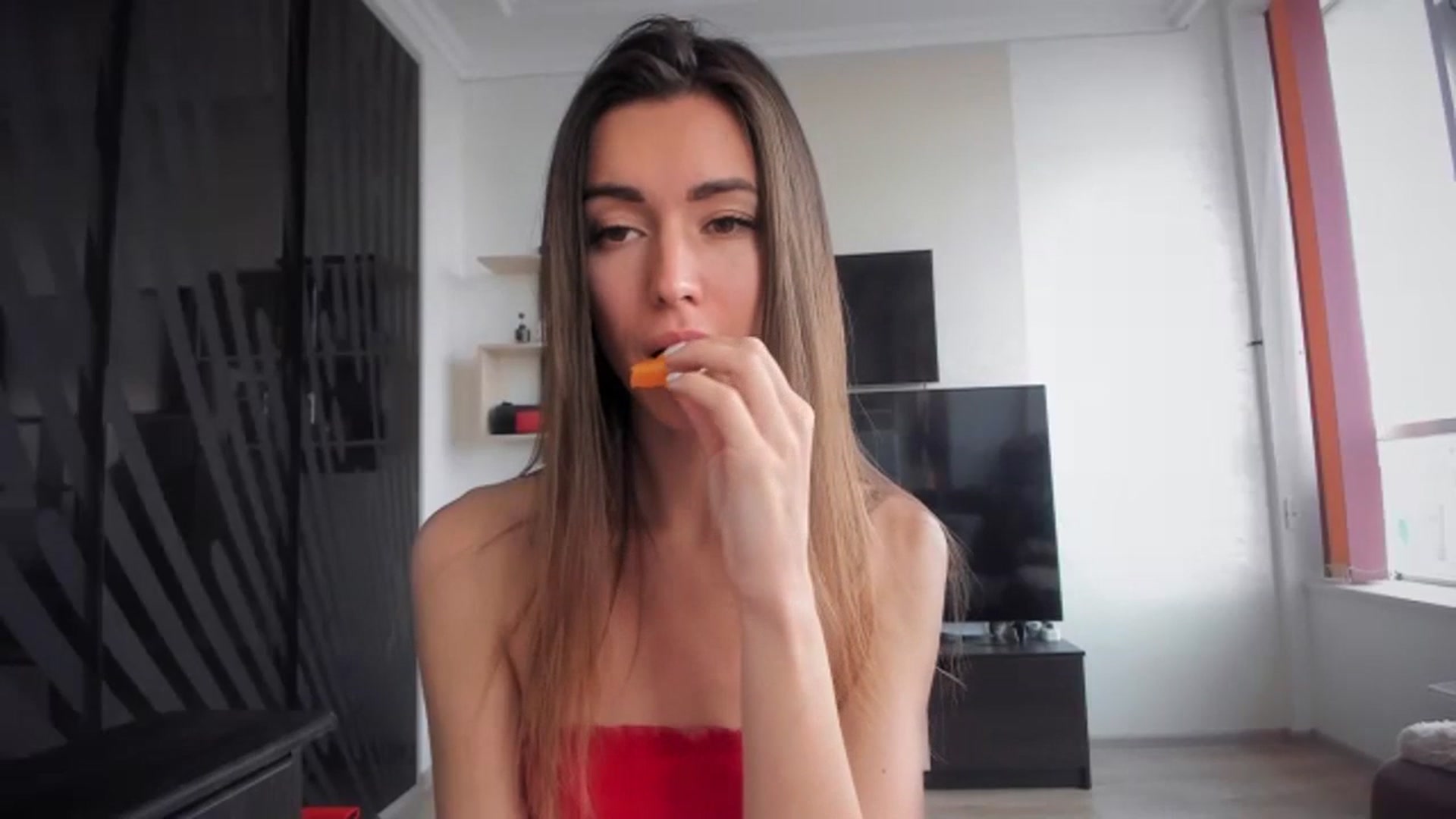 Gallery image thumbnail from Onekiss1's myfreecams stream on, 11/24/2023, 08:27 image 16 of 20