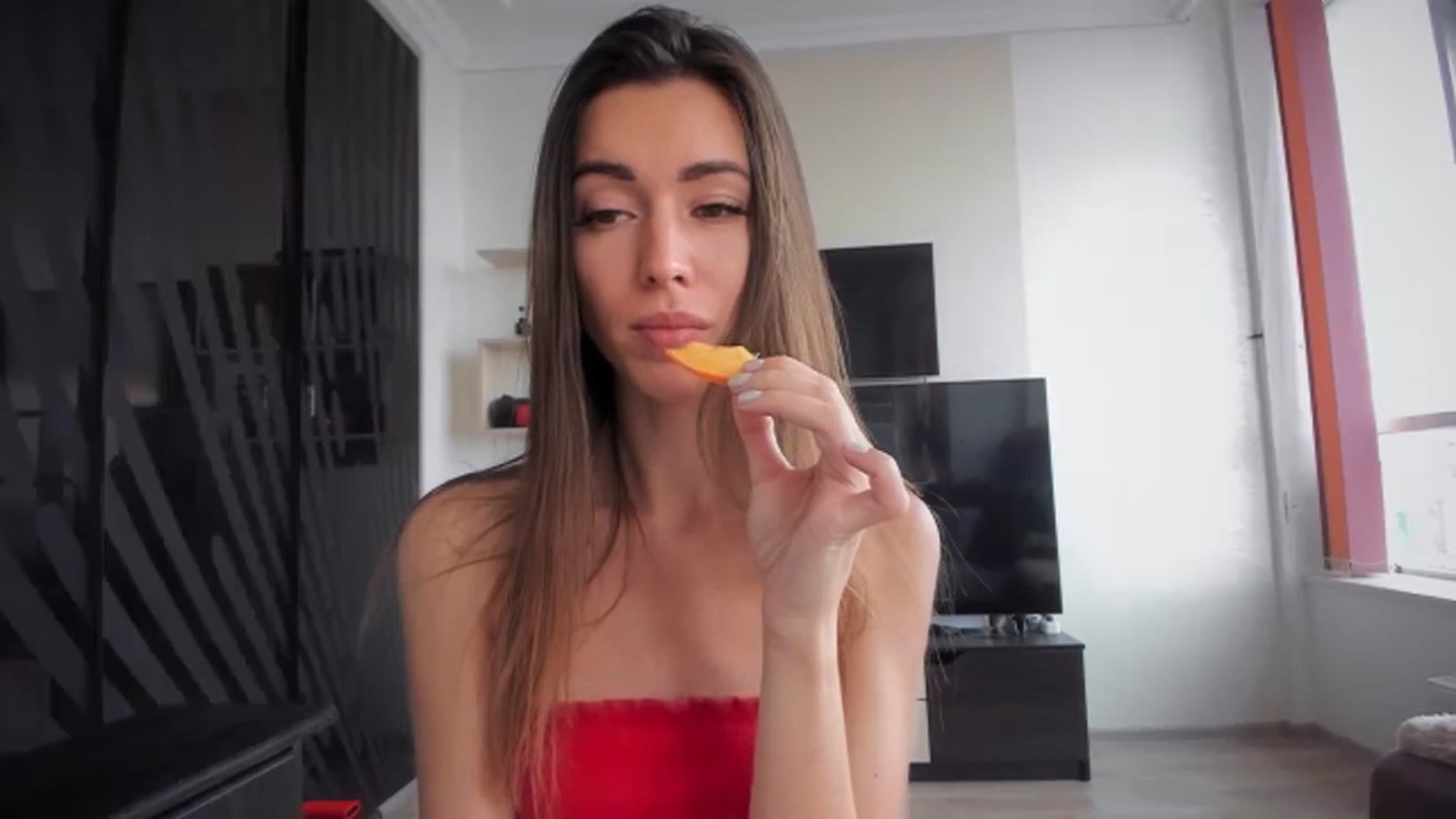 Gallery image thumbnail from Onekiss1's myfreecams stream on, 11/24/2023, 08:27 image 13 of 20
