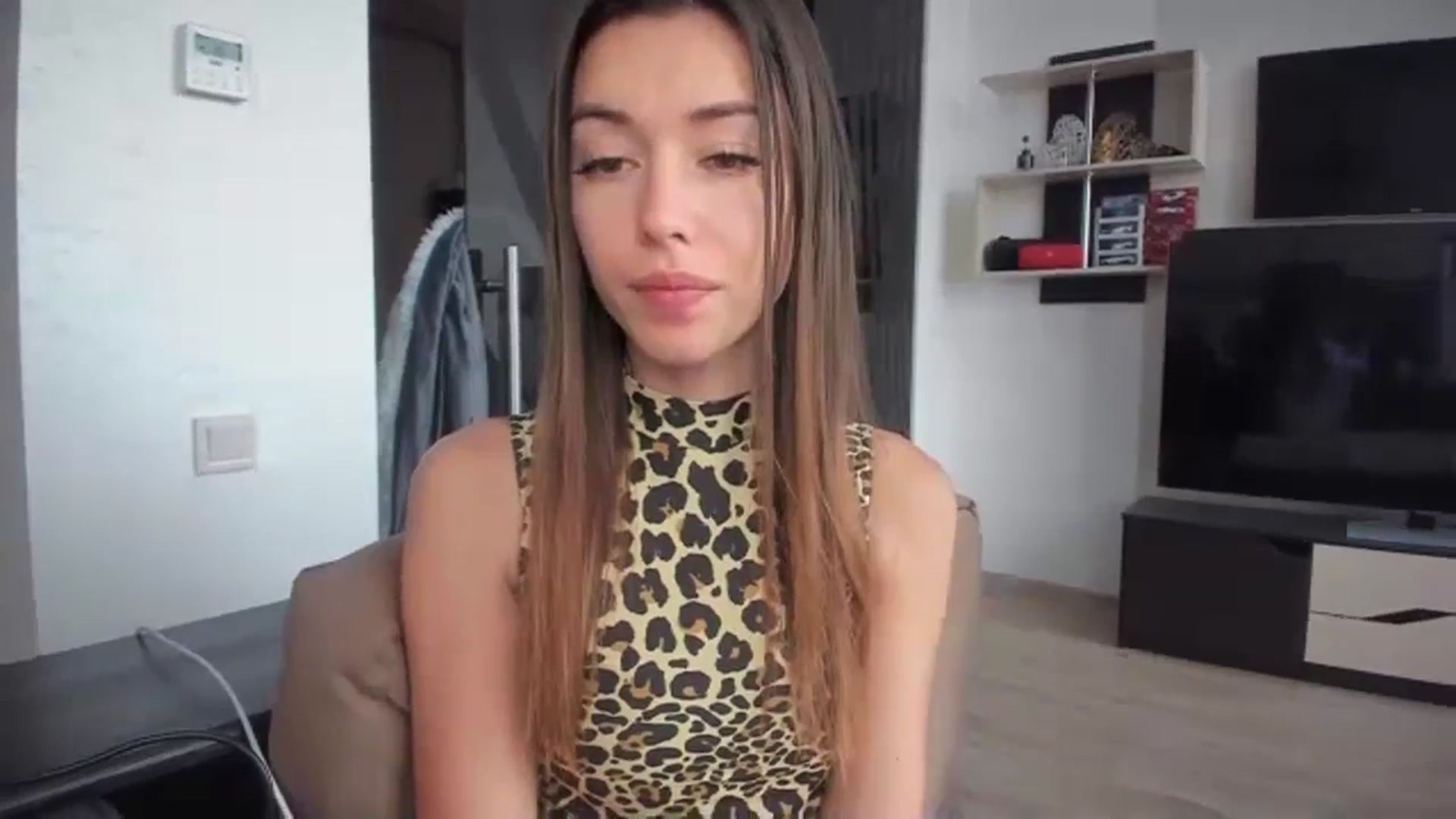 Gallery image thumbnail from Onekiss1's myfreecams stream on, 11/27/2023, 07:45 image 5 of 20